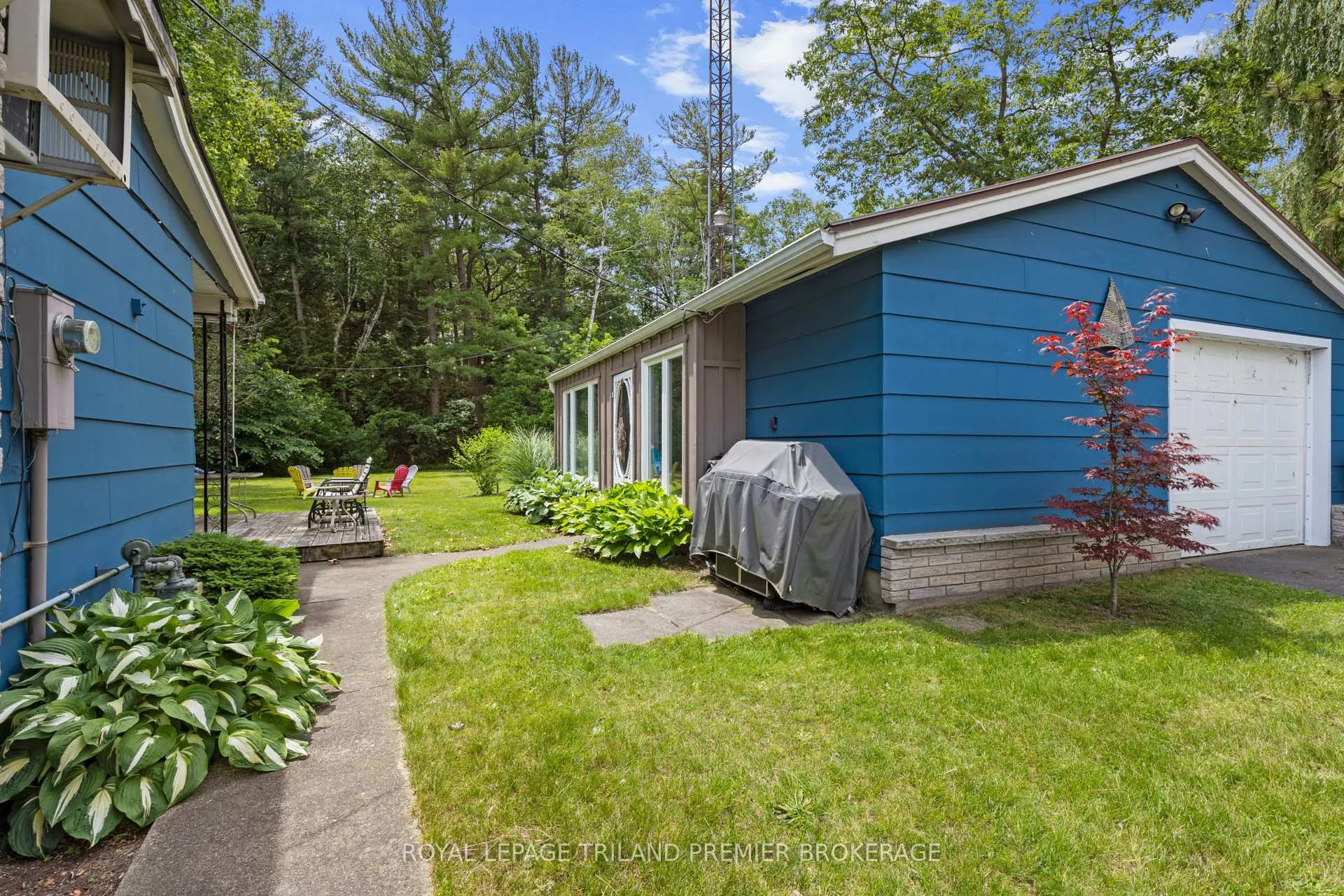Photo 22 of 7755 Patrick Street, Lambton Shores, Port Franks — HOMEH