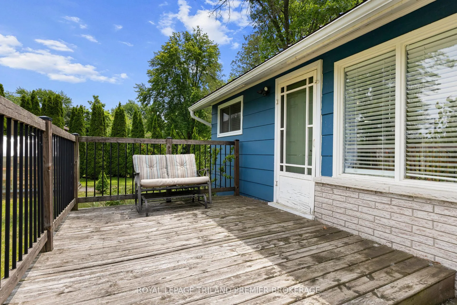 Photo 30 of 7755 Patrick Street, Lambton Shores, Port Franks — HOMEH