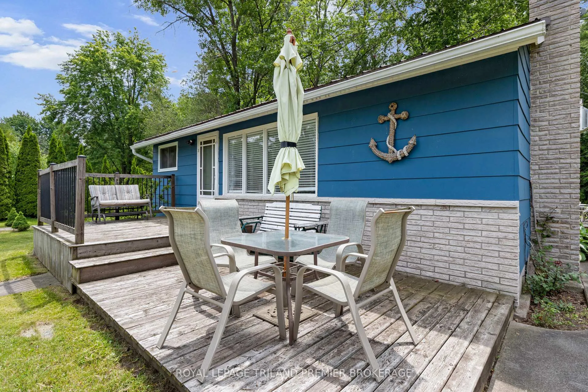 Photo 31 of 7755 Patrick Street, Lambton Shores, Port Franks — HOMEH