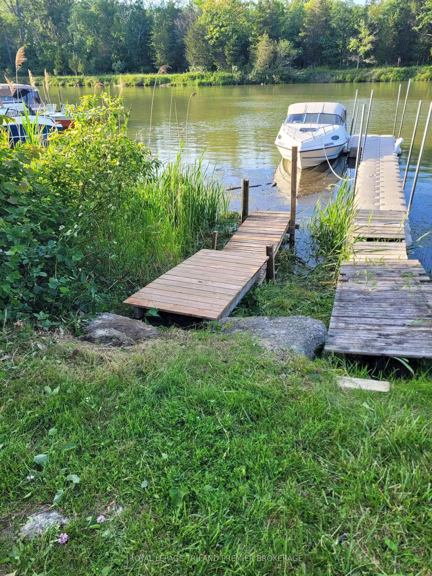 Photo 42 of 7755 Patrick Street, Lambton Shores, Port Franks — HOMEH