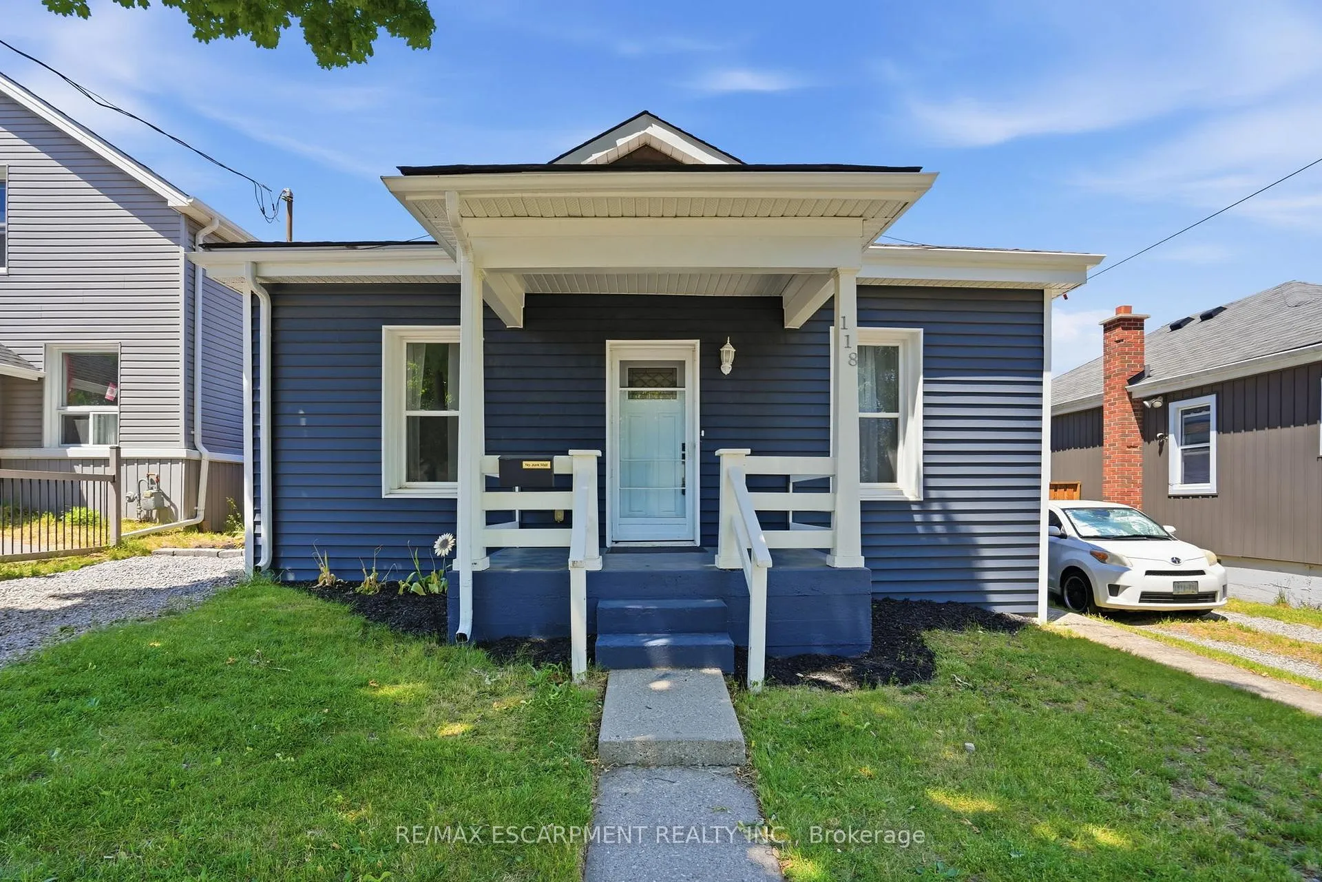 Front of 118 Victoria Street