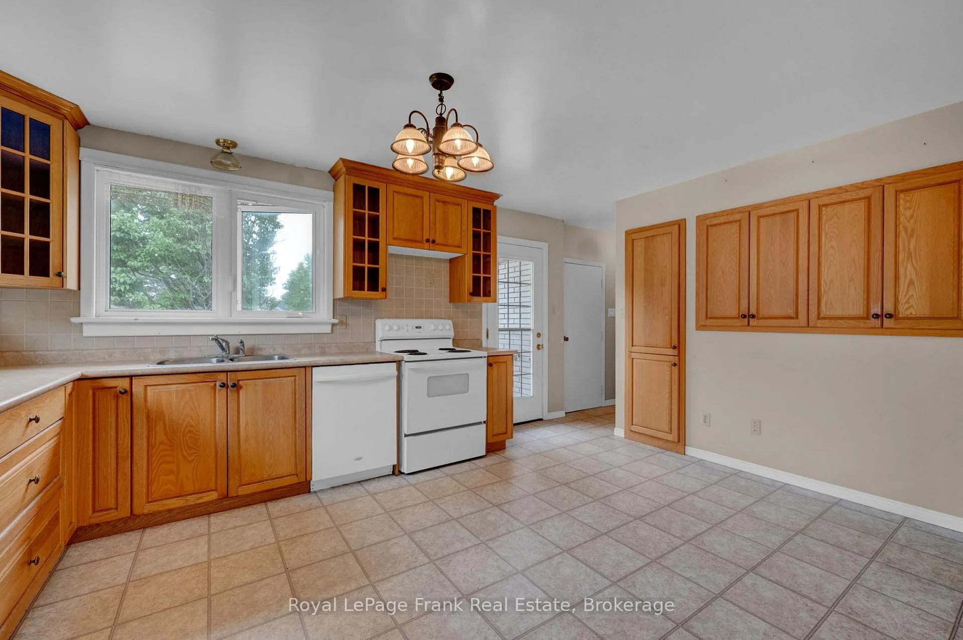 Photo 10 of 3909 Old Scugog Road, Clarington, Rural Clarington — HOMEH