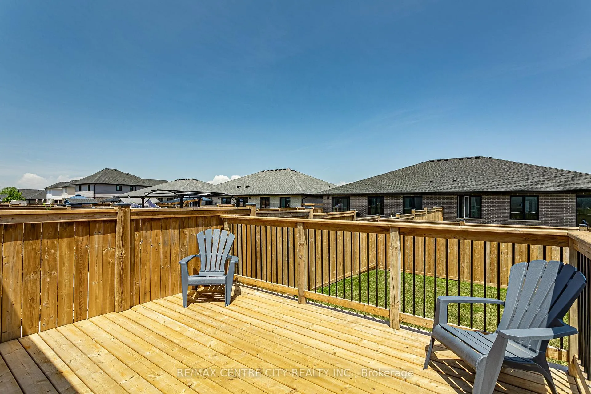 Photo 6 of 27 Silverleaf Path, St. Thomas — HOMEH
