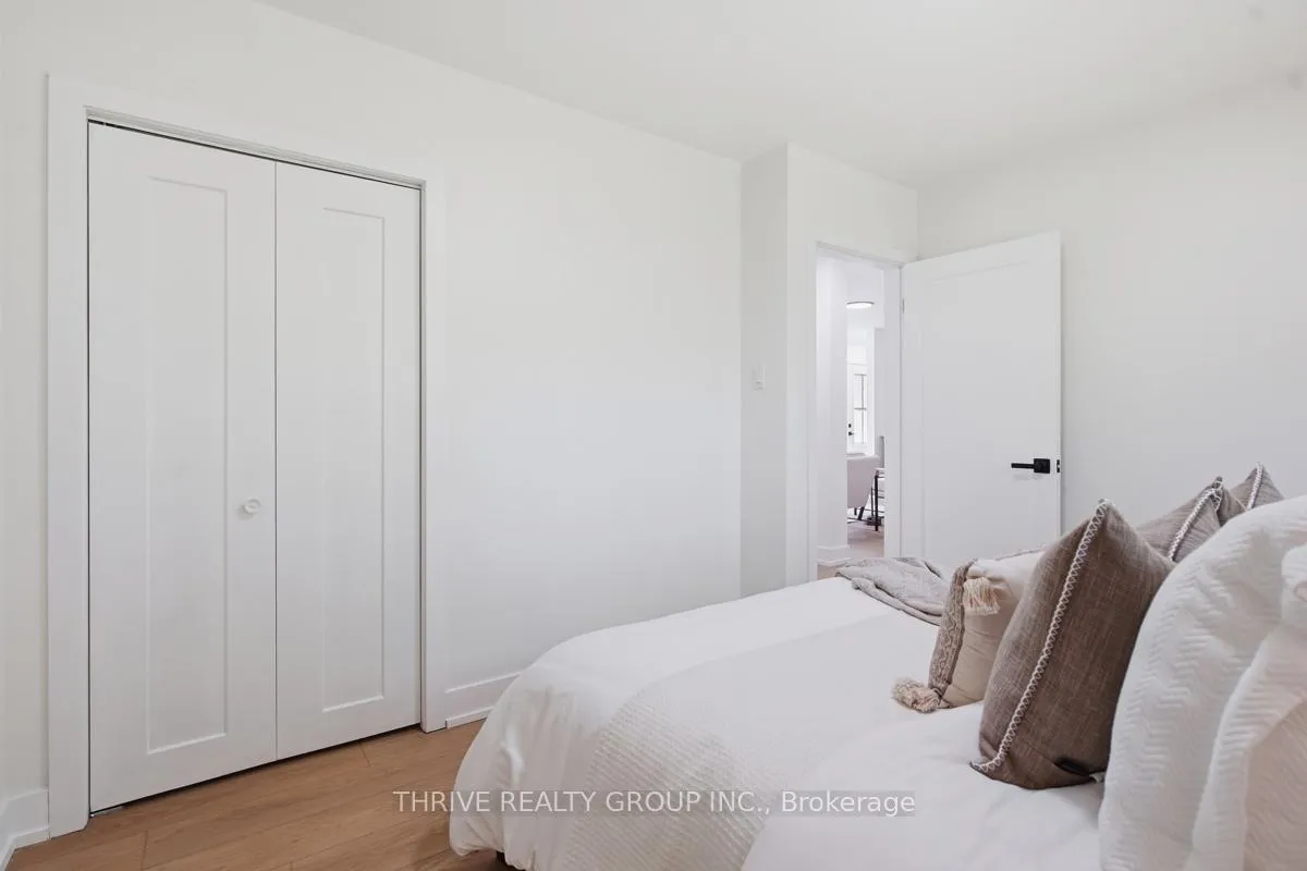 Photo 17 of 480 Palmtree Avenue, London, North P — HOMEH