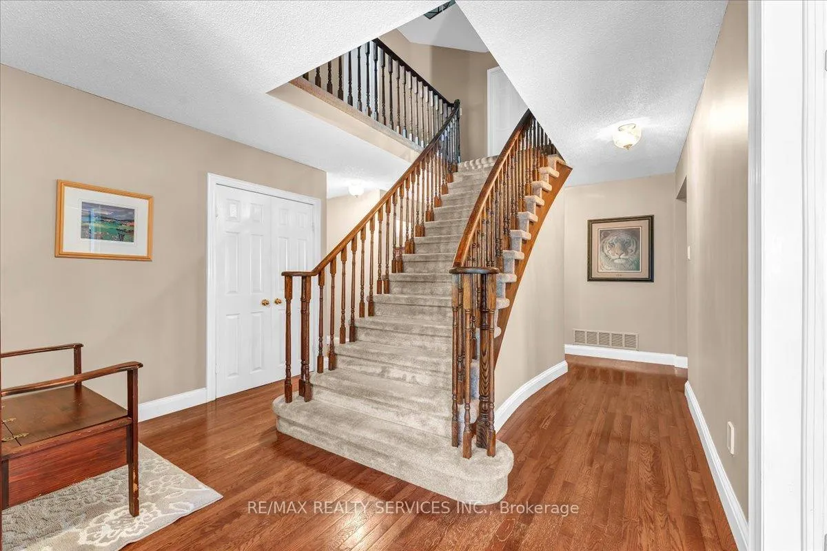 Photo 8 of 13 Corkett Drive, Brampton, Northwood Park — HOMEH