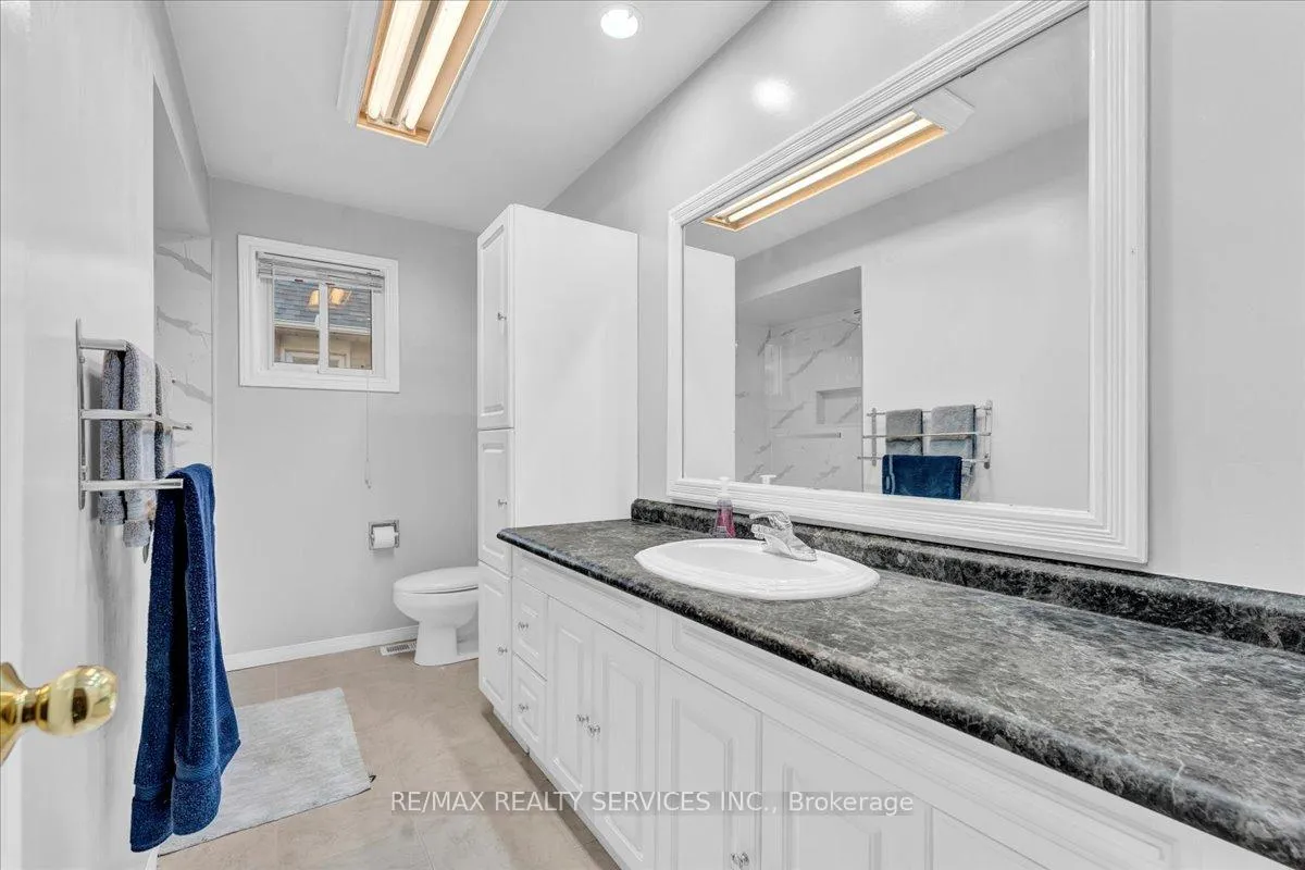 Photo 32 of 13 Corkett Drive, Brampton, Northwood Park — HOMEH