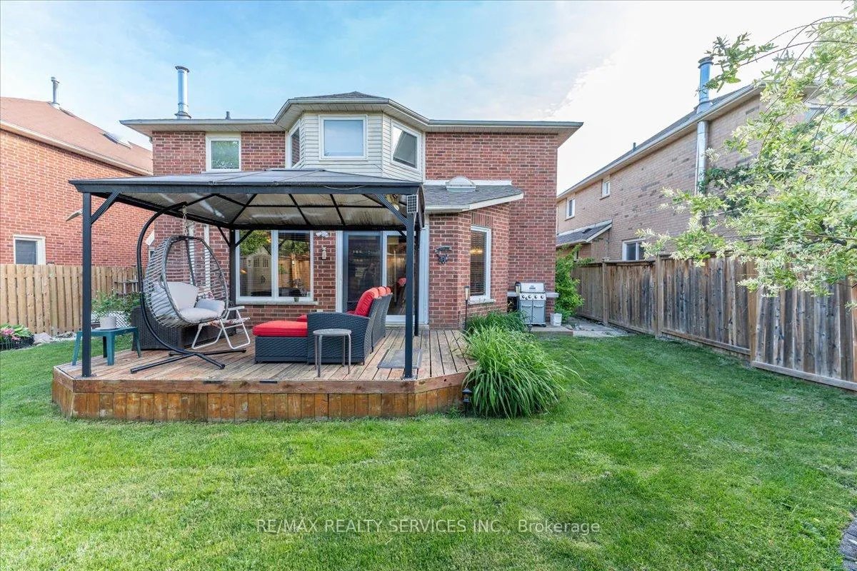 Photo 41 of 13 Corkett Drive, Brampton, Northwood Park — HOMEH