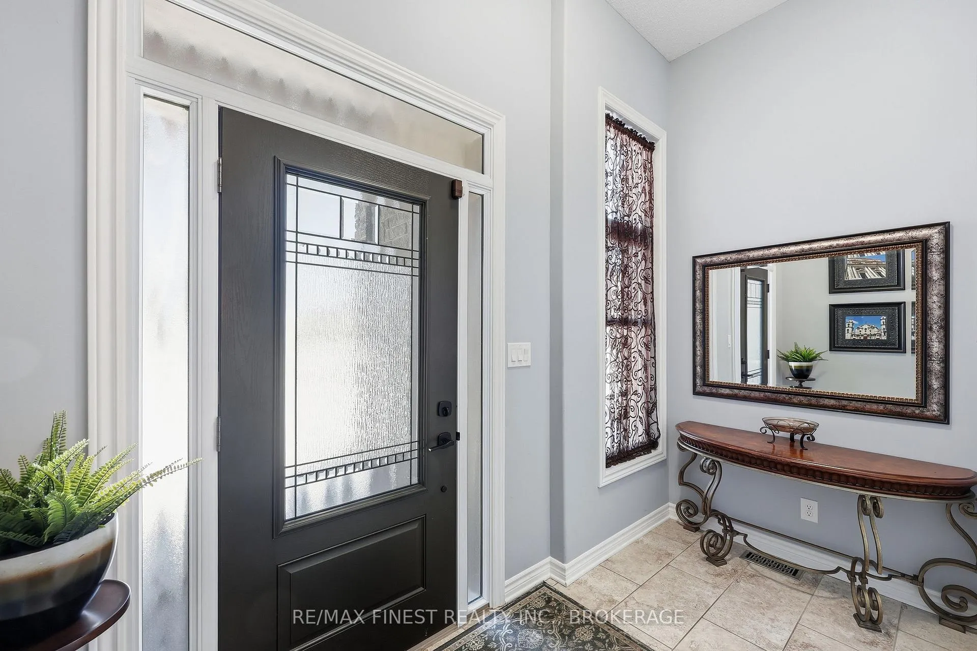 Photo 5 of 1667 Crimson Crescent, Kingston, City Northwest — HOMEH