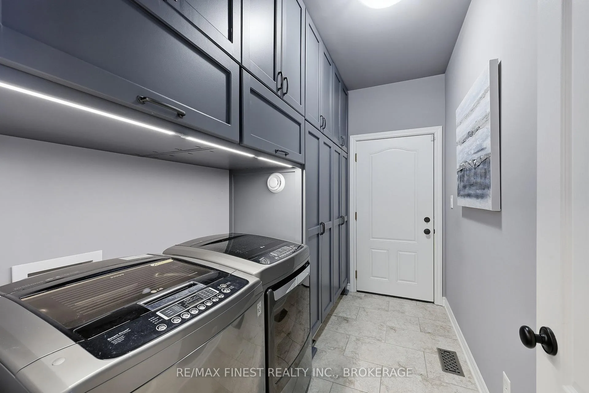 Photo 18 of 1667 Crimson Crescent, Kingston, City Northwest — HOMEH