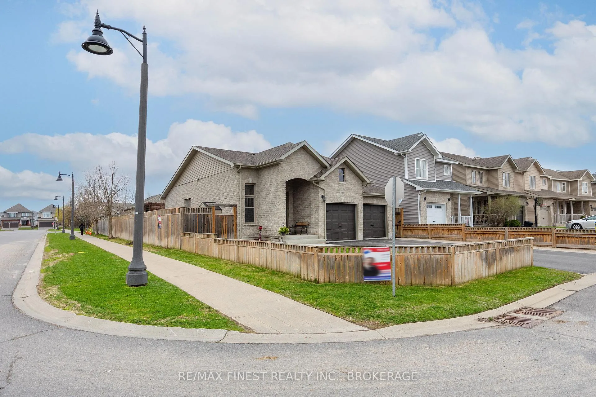 Photo 46 of 1667 Crimson Crescent, Kingston, City Northwest — HOMEH
