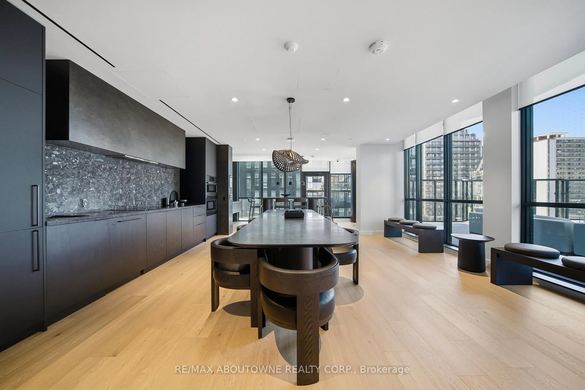 Photo 17 of Unit 908S, 110 Broadway Avenue, Toronto, Mount Pleasant West — HOMEH
