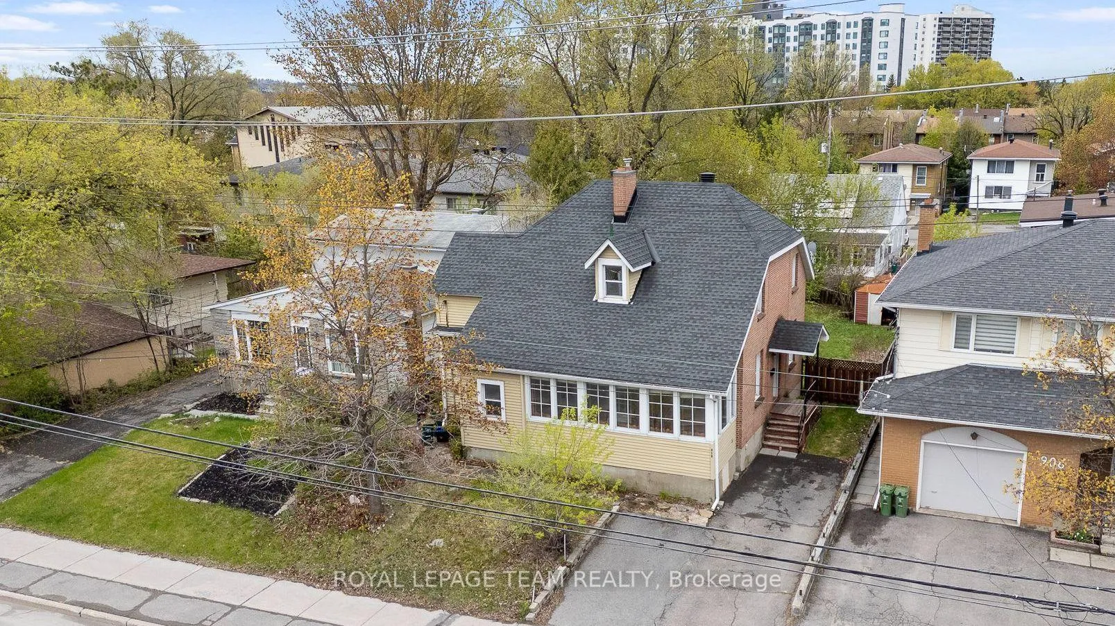 Photo 1 of 910 Pinecrest Road, Ottawa, Fairfield Heights — HOMEH