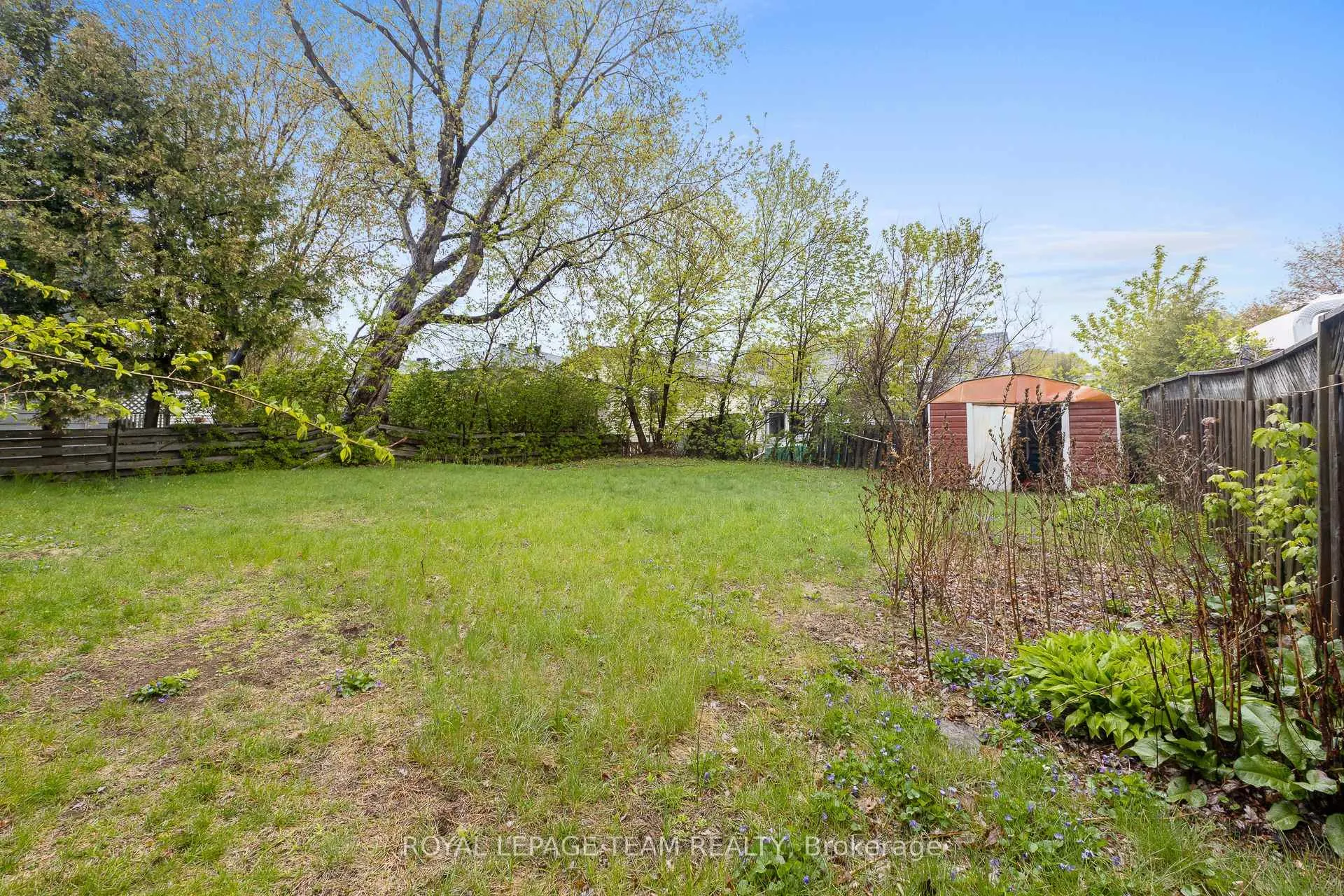 Photo 31 of 910 Pinecrest Road, Ottawa, Fairfield Heights — HOMEH