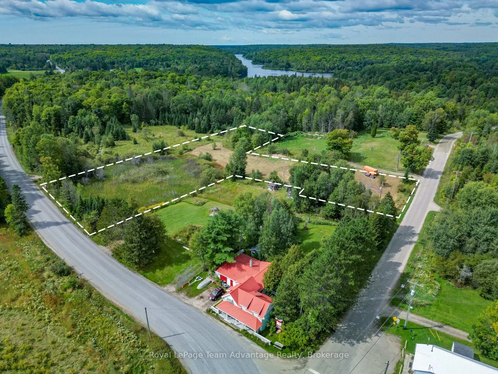 Photo 5 of 2 Maple Island Road, Whitestone — HOMEH