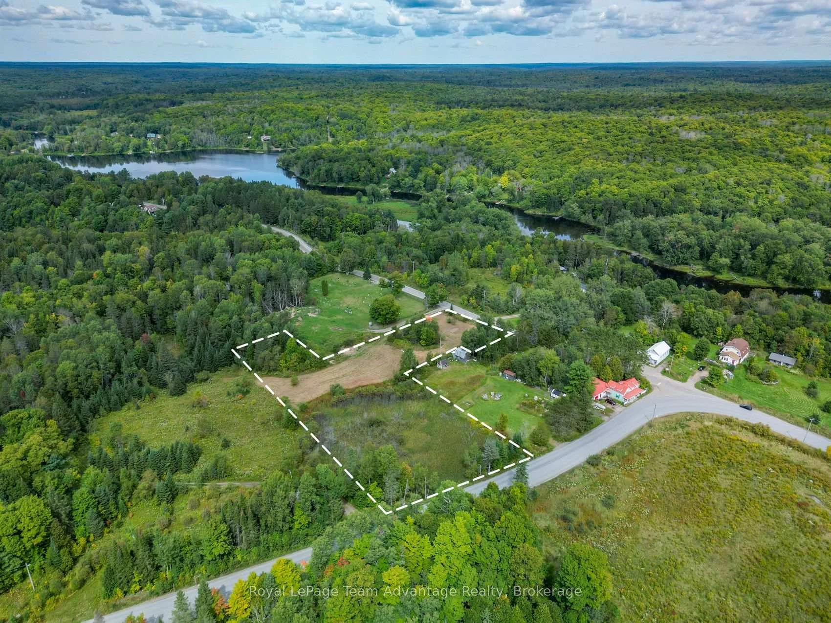 Photo 6 of 2 Maple Island Road, Whitestone — HOMEH