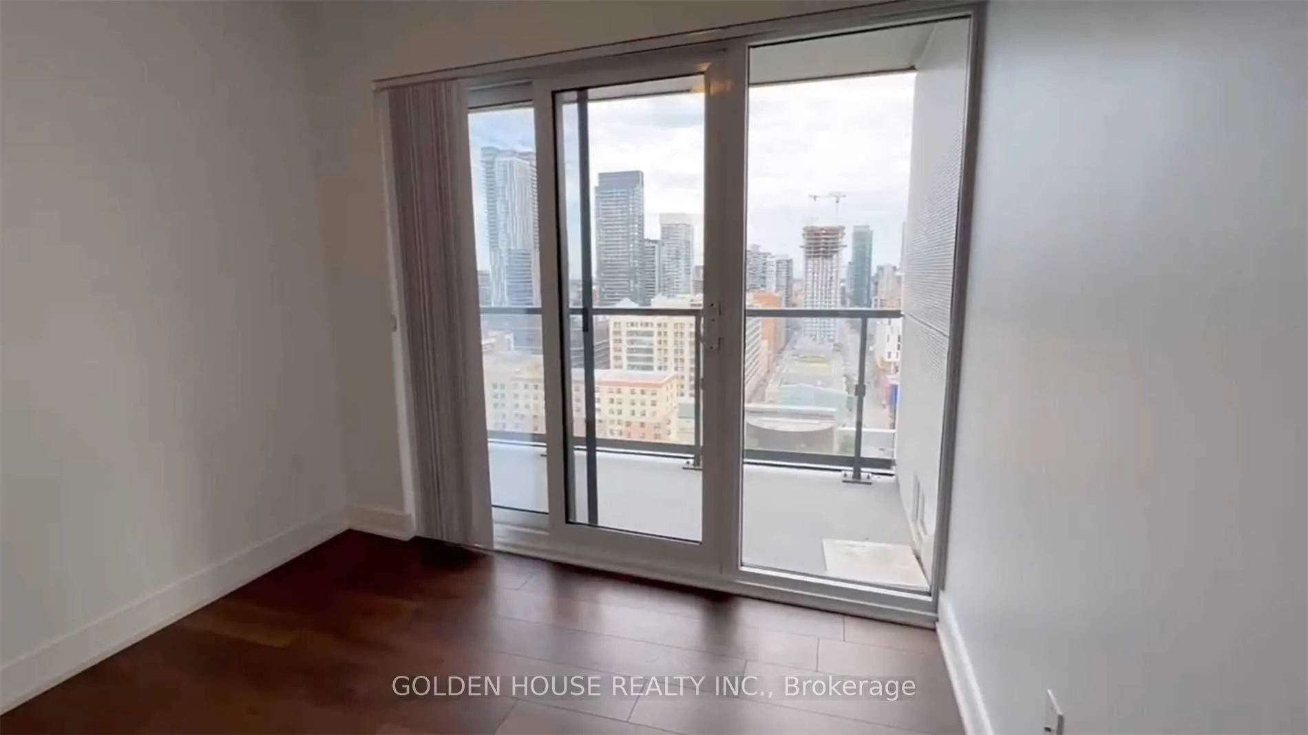 Photo 4 of Unit 2011, 89 McGill Street, Toronto, Church-Yonge Corridor — HOMEH