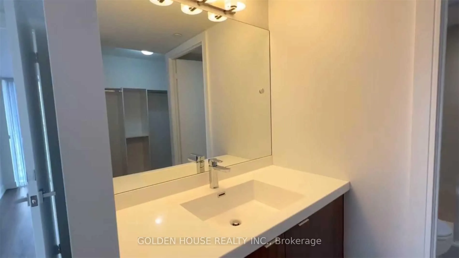 Photo 6 of Unit 2011, 89 McGill Street, Toronto, Church-Yonge Corridor — HOMEH