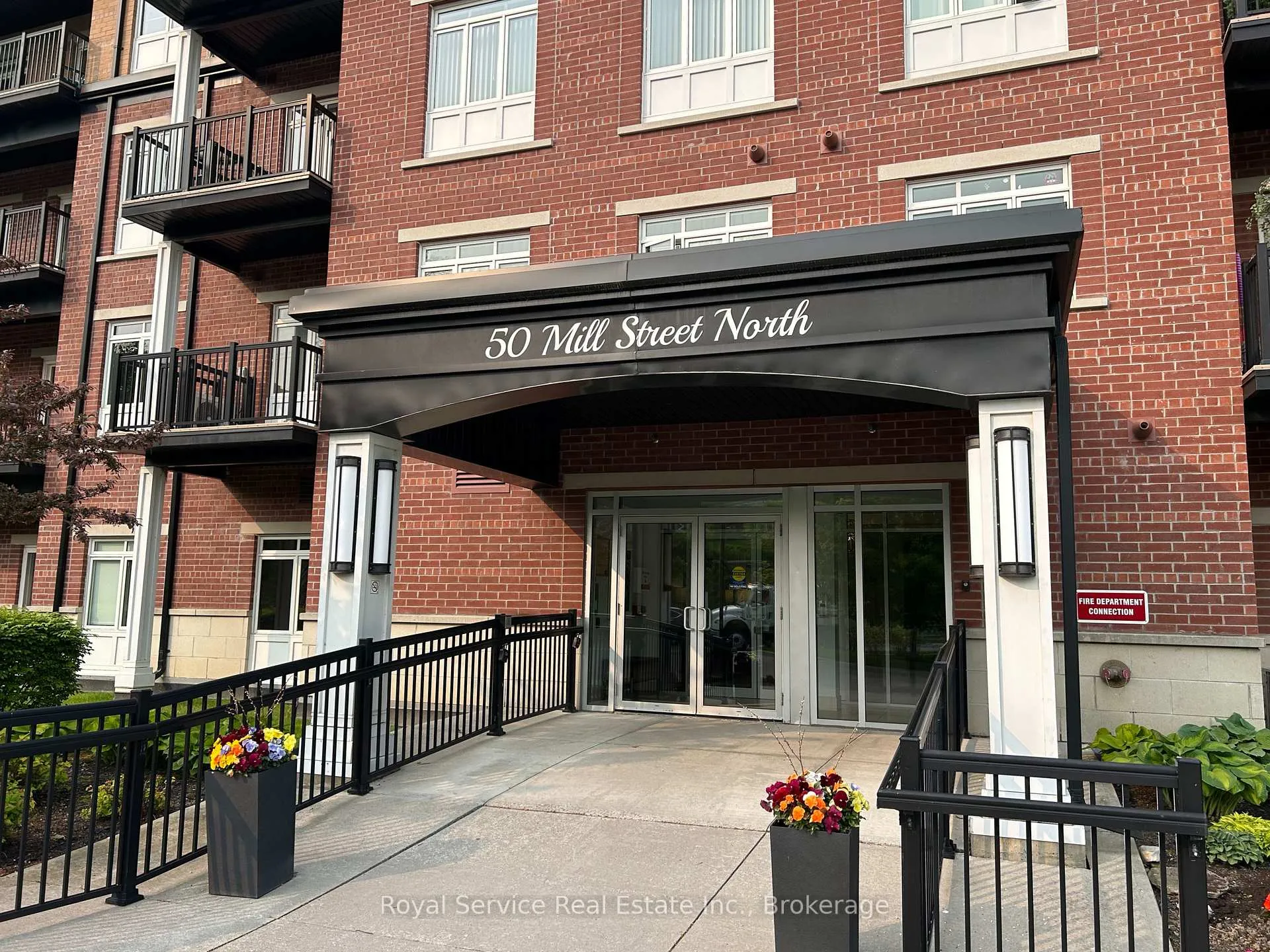 Photo 2 of Unit 307, 50 Mill Street N, Port Hope — HOMEH