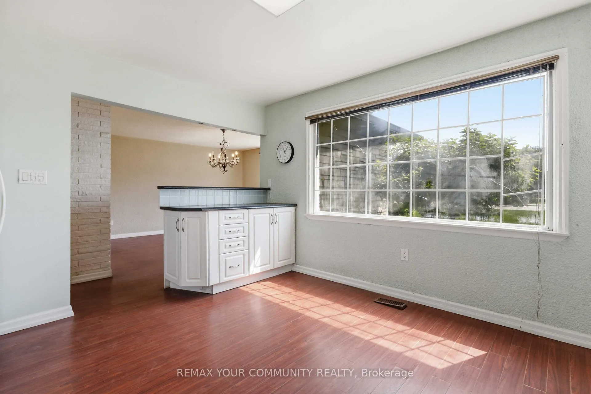 Photo 10 of 314 The Queensway S, Georgina, Keswick South — HOMEH