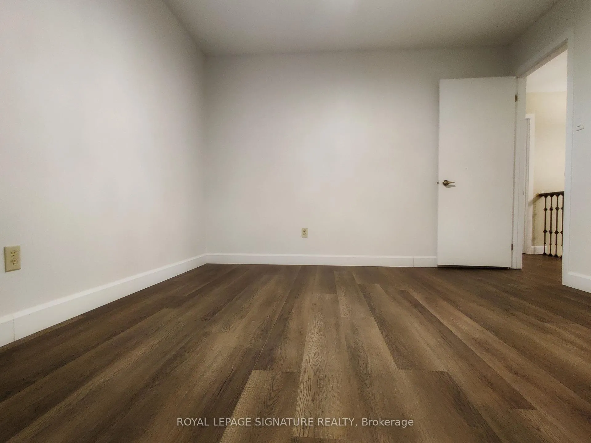 Photo 20 of Unit Upper, 2966 Caradoc Lane, Oakville, Clearview — HOMEH