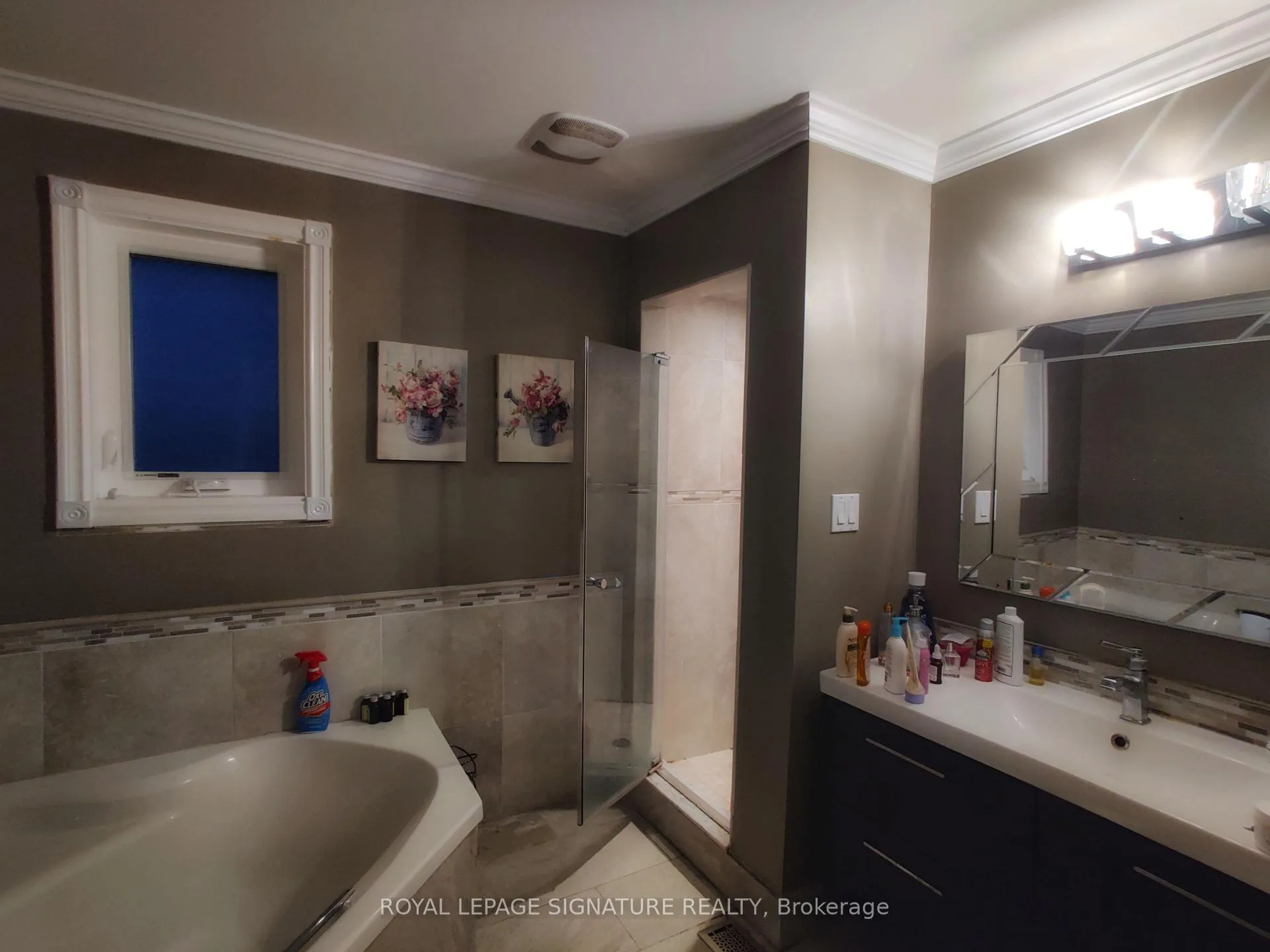 Photo 25 of Unit Upper, 2966 Caradoc Lane, Oakville, Clearview — HOMEH
