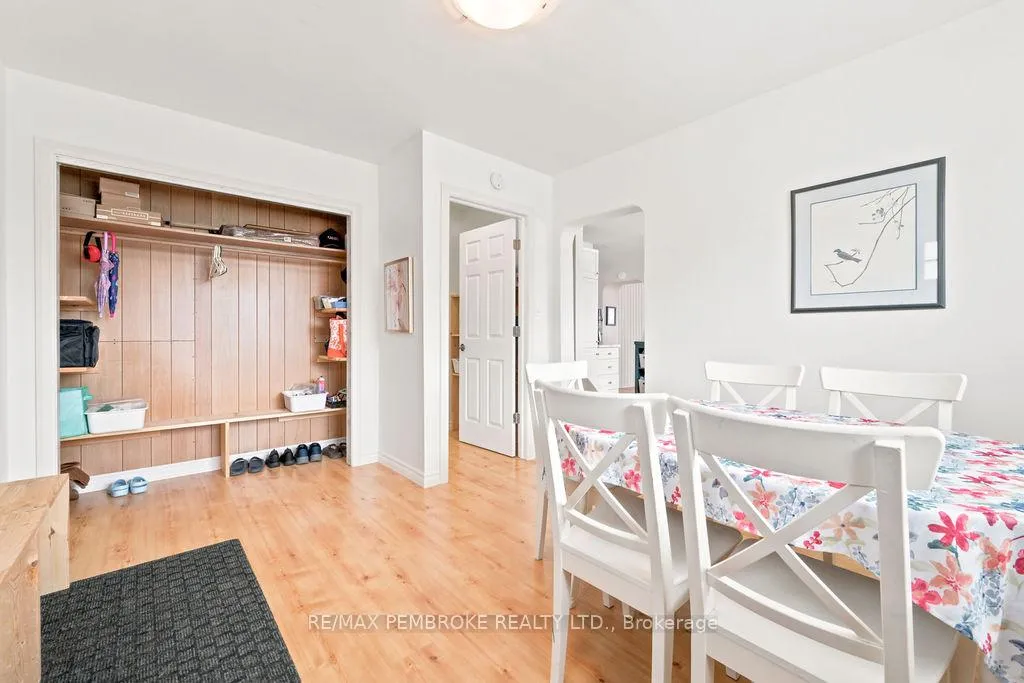 Photo 6 of 400 Murray Street, Pembroke, Pembroke — HOMEH