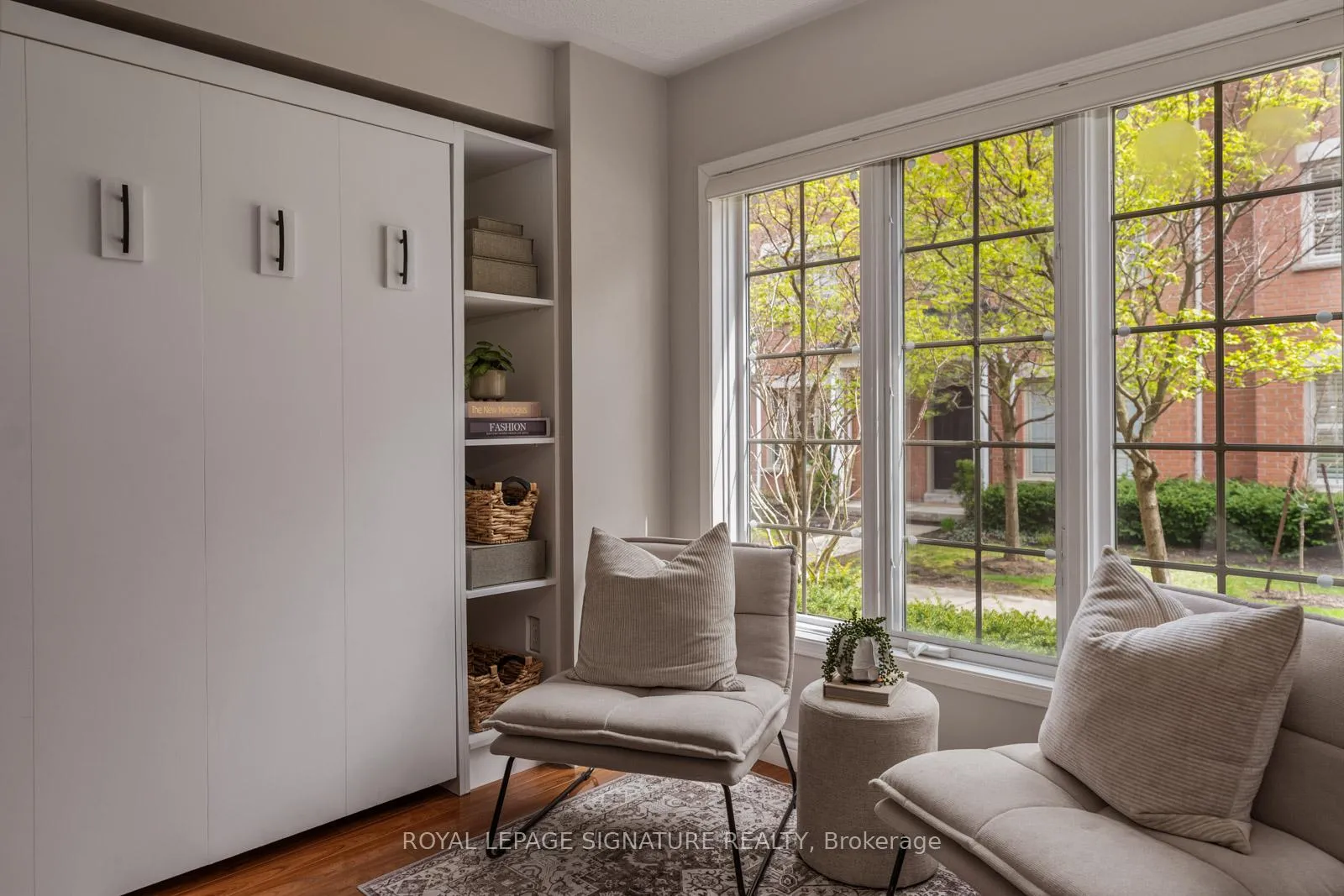 Photo 3 of Unit 4, 191 Twelfth Street, Etobicoke, New Toronto — HOMEH
