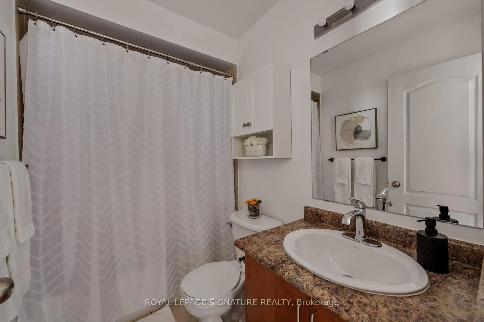 Photo 18 of Unit 4, 191 Twelfth Street, Etobicoke, New Toronto — HOMEH