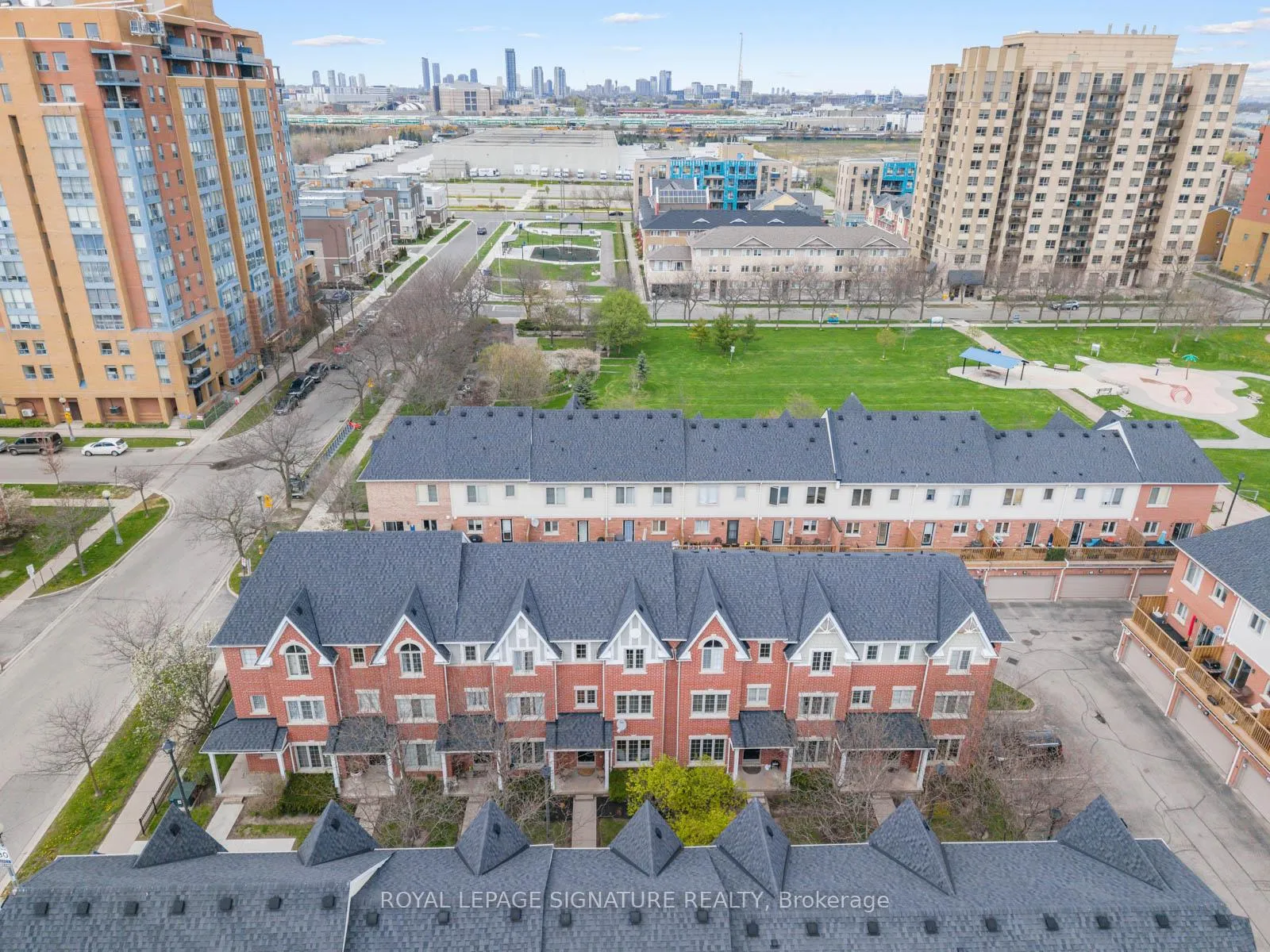 Photo 26 of Unit 4, 191 Twelfth Street, Etobicoke, New Toronto — HOMEH