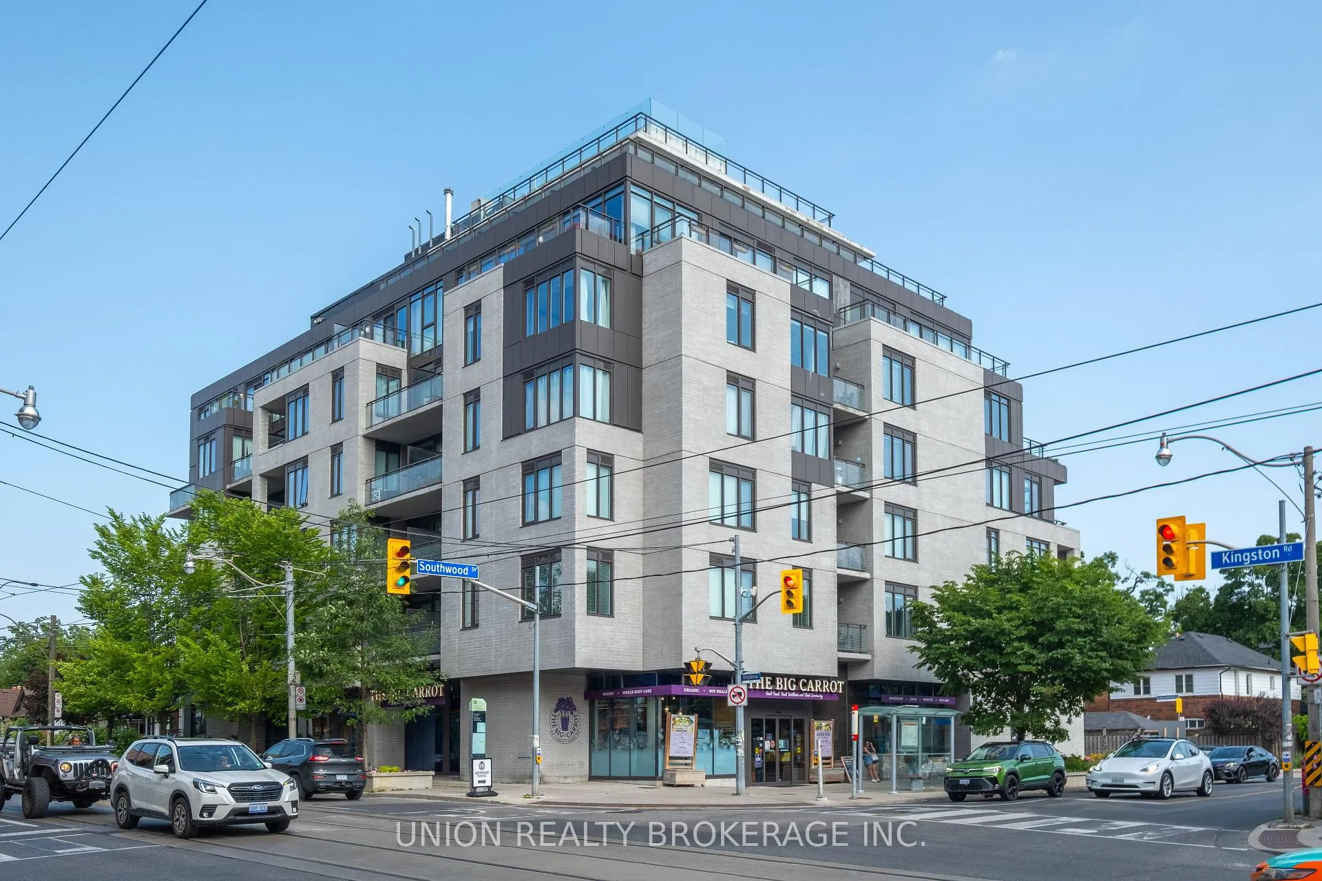 Photo 3 of Unit 503, 665 Kingston Road, Toronto, The Beaches — HOMEH
