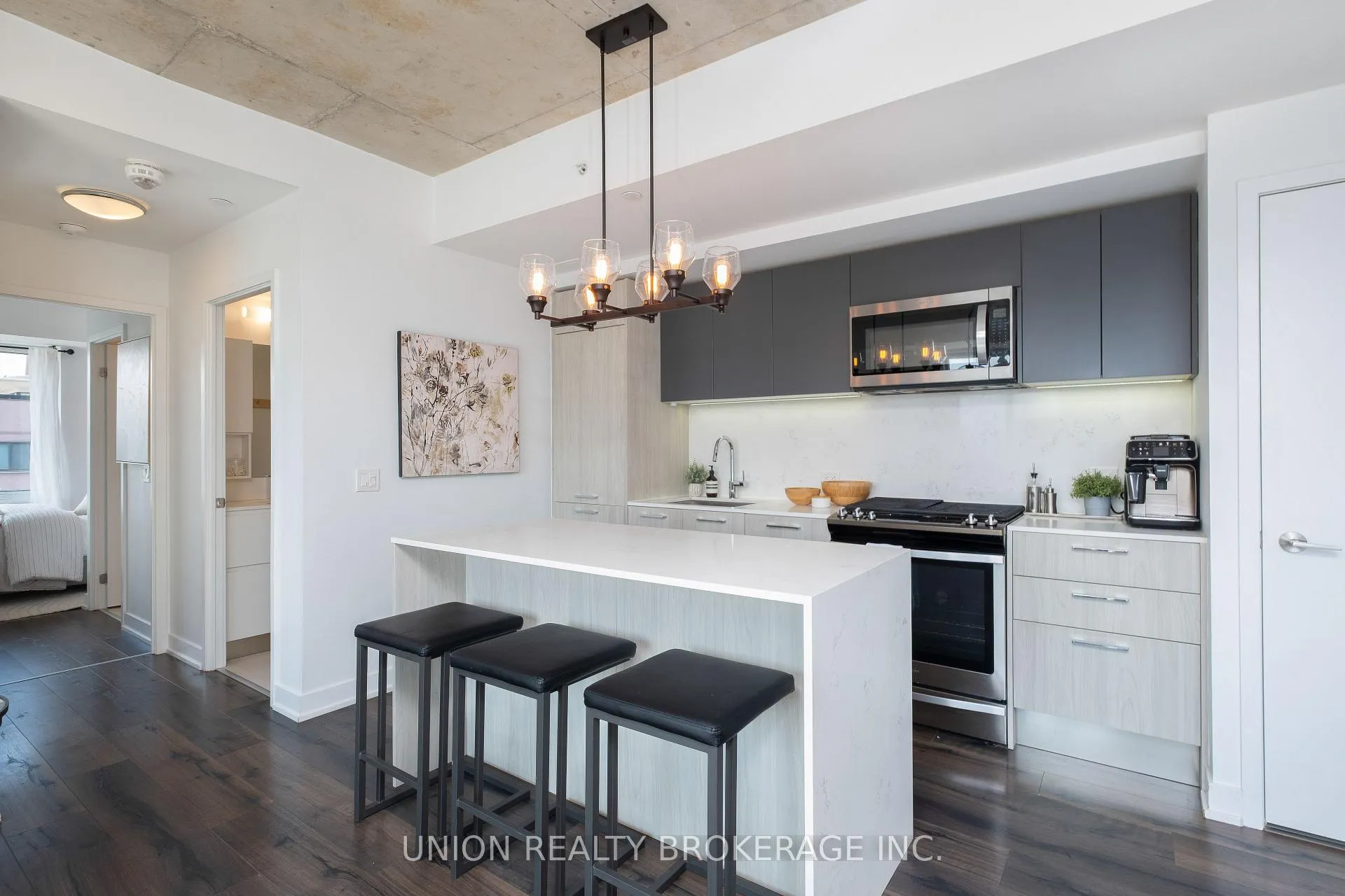 Photo 9 of Unit 503, 665 Kingston Road, Toronto, The Beaches — HOMEH