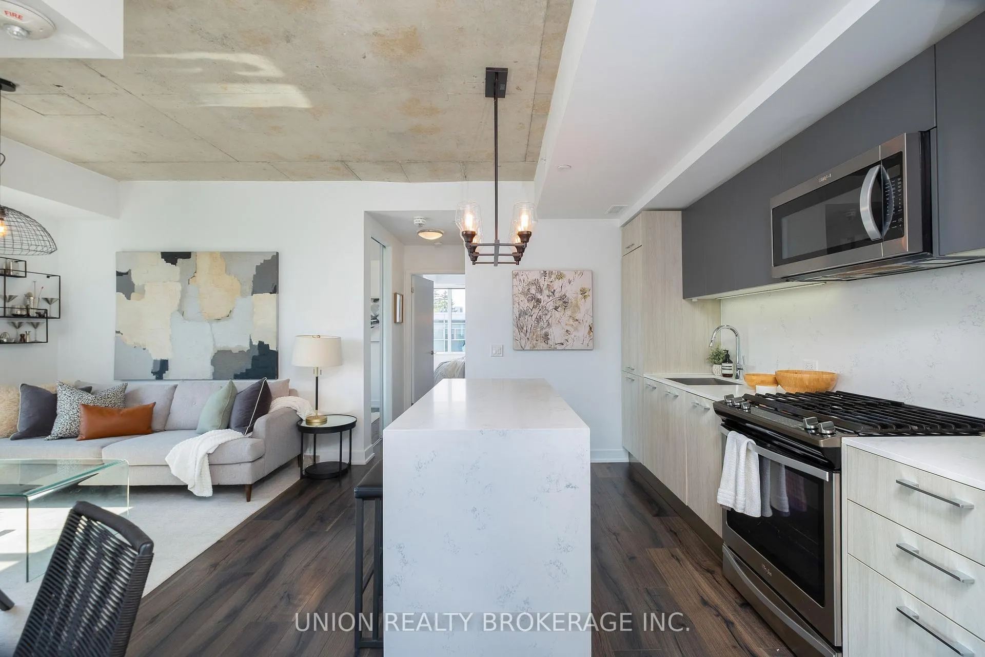 Photo 13 of Unit 503, 665 Kingston Road, Toronto, The Beaches — HOMEH