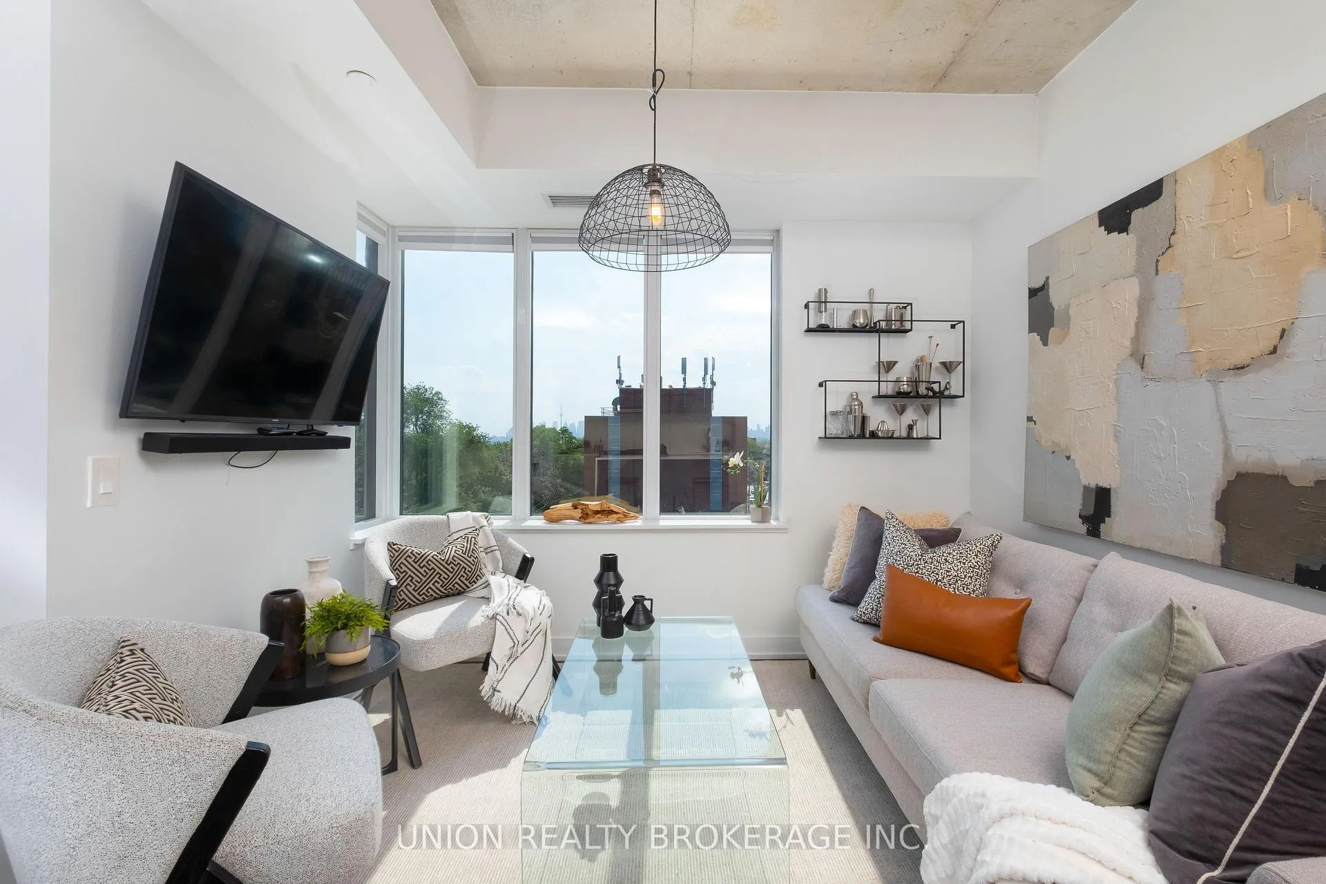 Photo 16 of Unit 503, 665 Kingston Road, Toronto, The Beaches — HOMEH