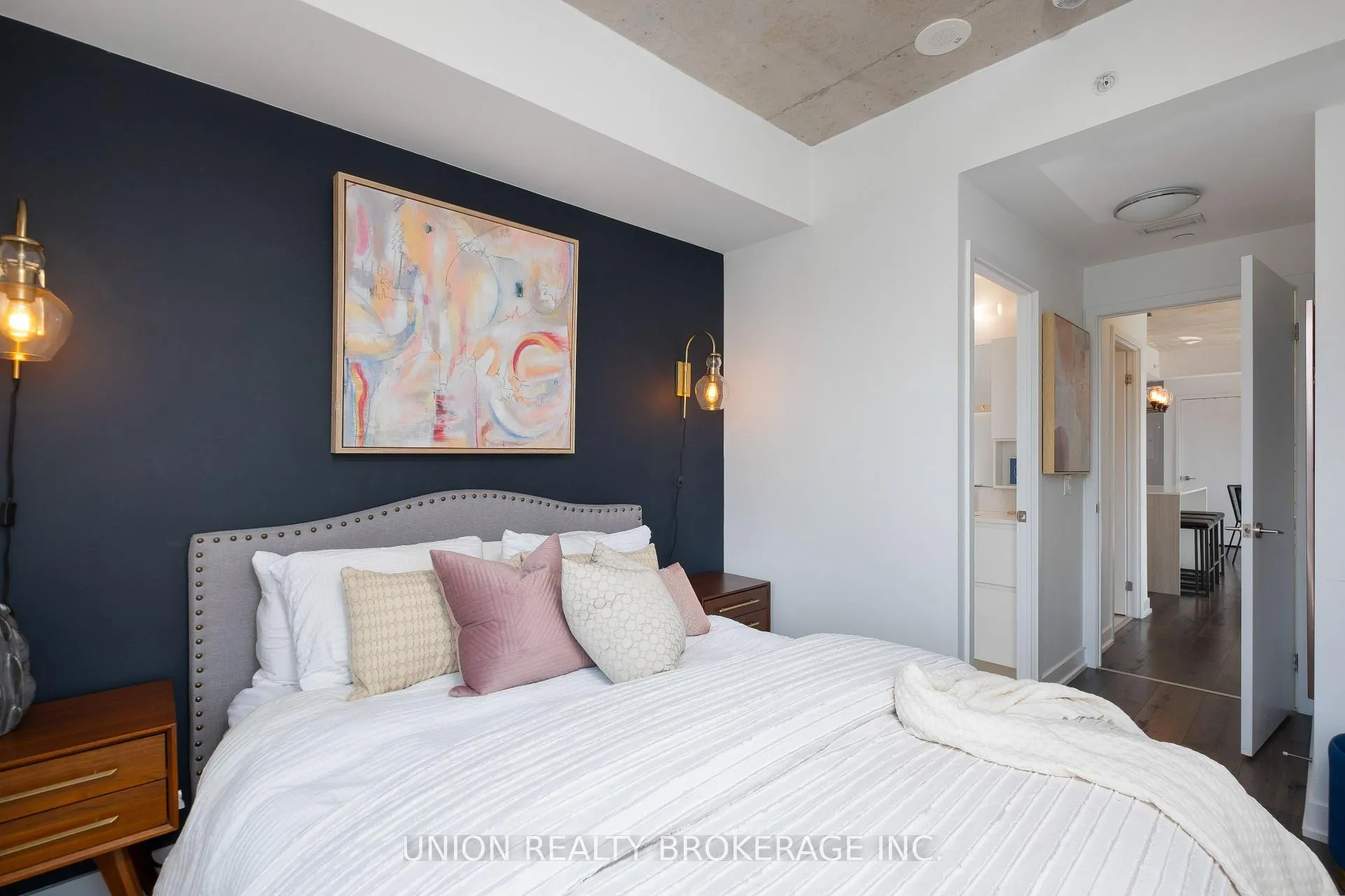 Photo 19 of Unit 503, 665 Kingston Road, Toronto, The Beaches — HOMEH