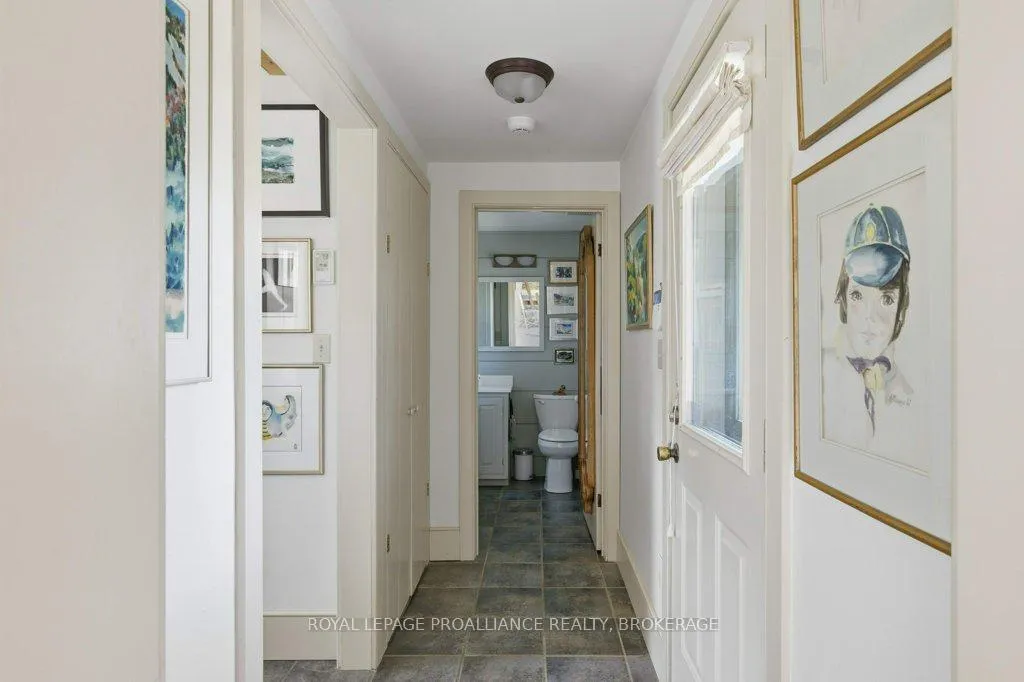 Photo 18 of 10 Drummond Street, Kingston, Kingston East (Incl CFB Kingston) — HOMEH