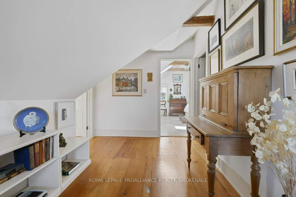 Photo 25 of 10 Drummond Street, Kingston, Kingston East (Incl CFB Kingston) — HOMEH