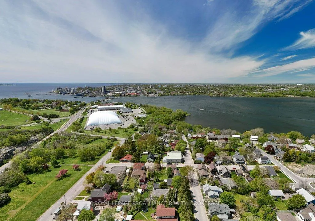 Photo 46 of 10 Drummond Street, Kingston, Kingston East (Incl CFB Kingston) — HOMEH