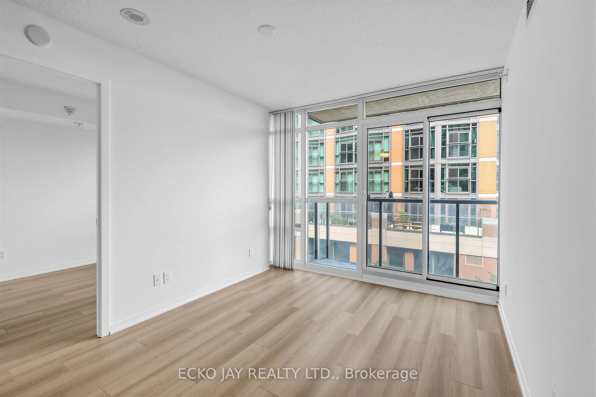 Photo 5 of Unit 528, 68 Abell Street, Toronto, Little Portugal — HOMEH