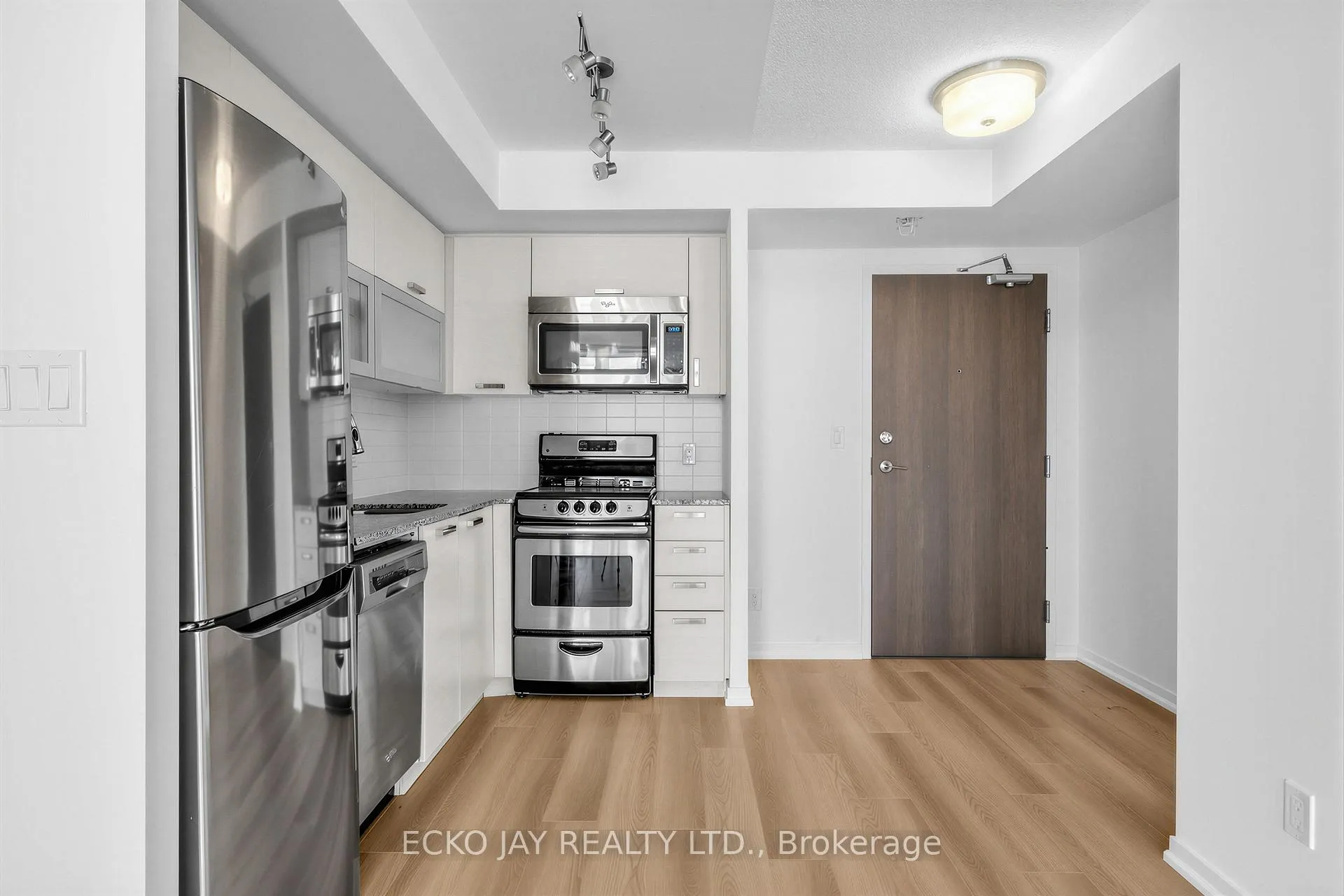 Photo 9 of Unit 528, 68 Abell Street, Toronto, Little Portugal — HOMEH