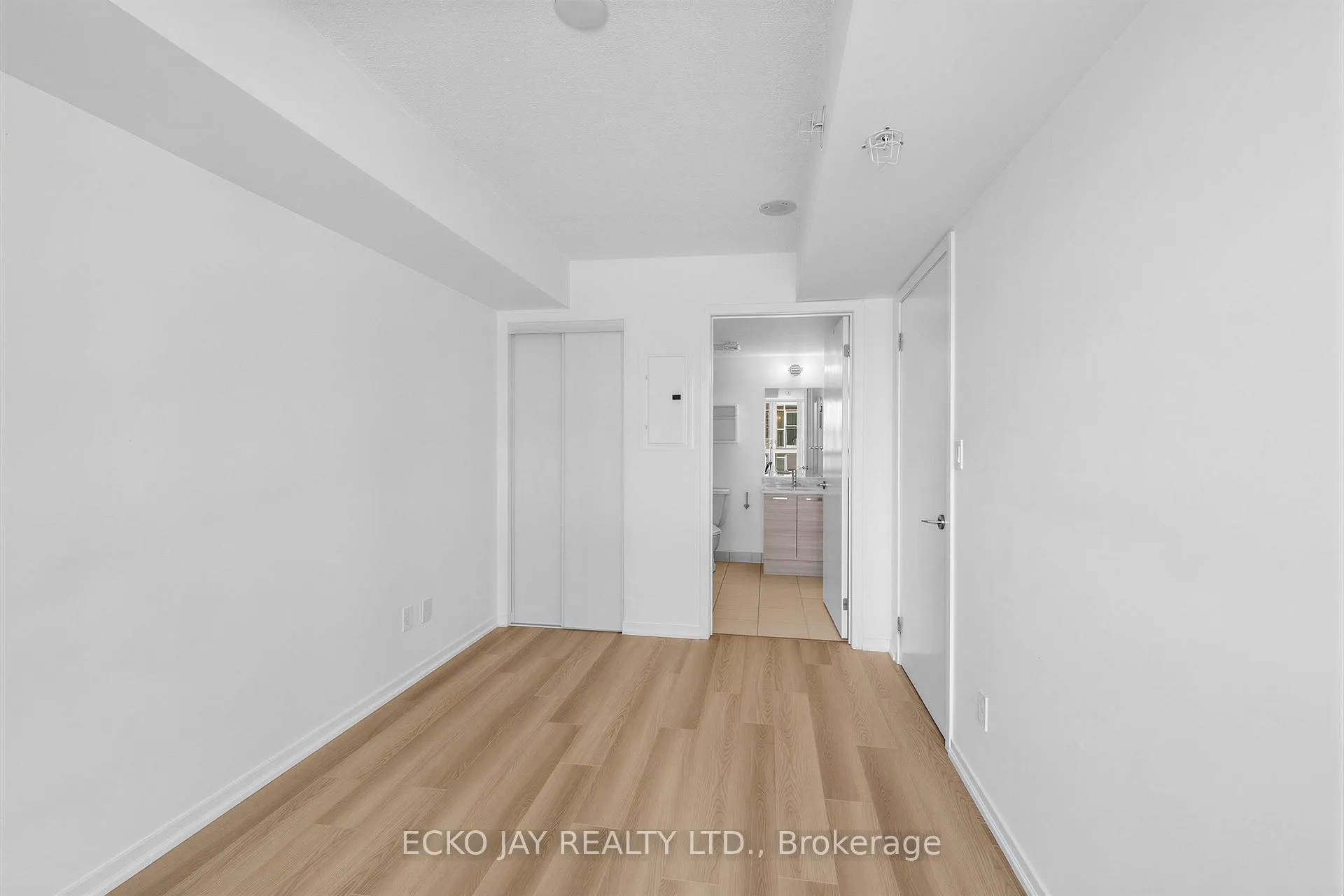 Photo 11 of Unit 528, 68 Abell Street, Toronto, Little Portugal — HOMEH