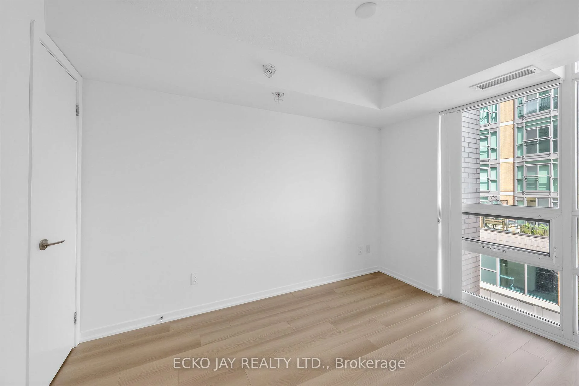 Photo 12 of Unit 528, 68 Abell Street, Toronto, Little Portugal — HOMEH