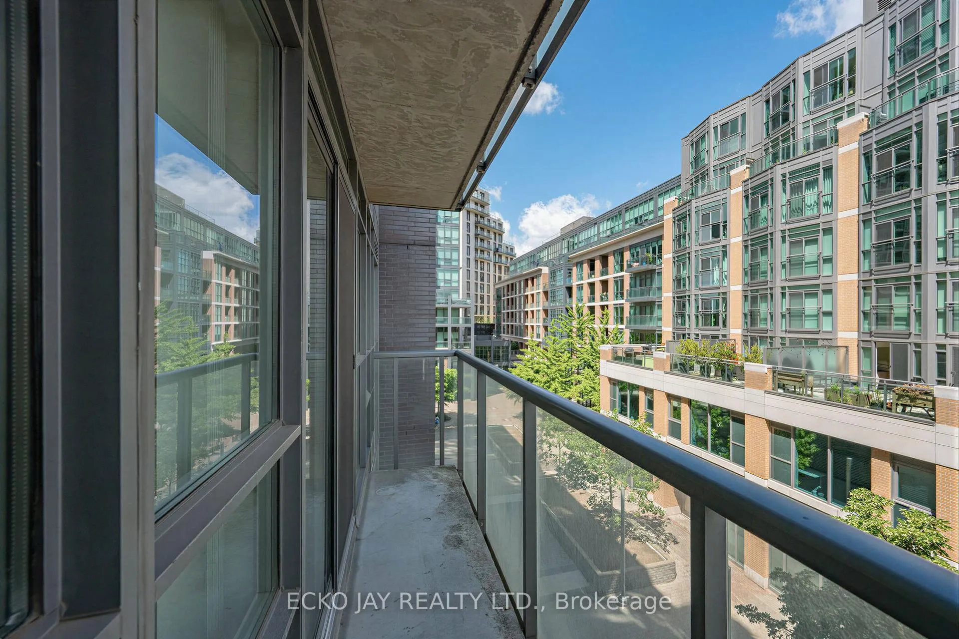 Photo 16 of Unit 528, 68 Abell Street, Toronto, Little Portugal — HOMEH