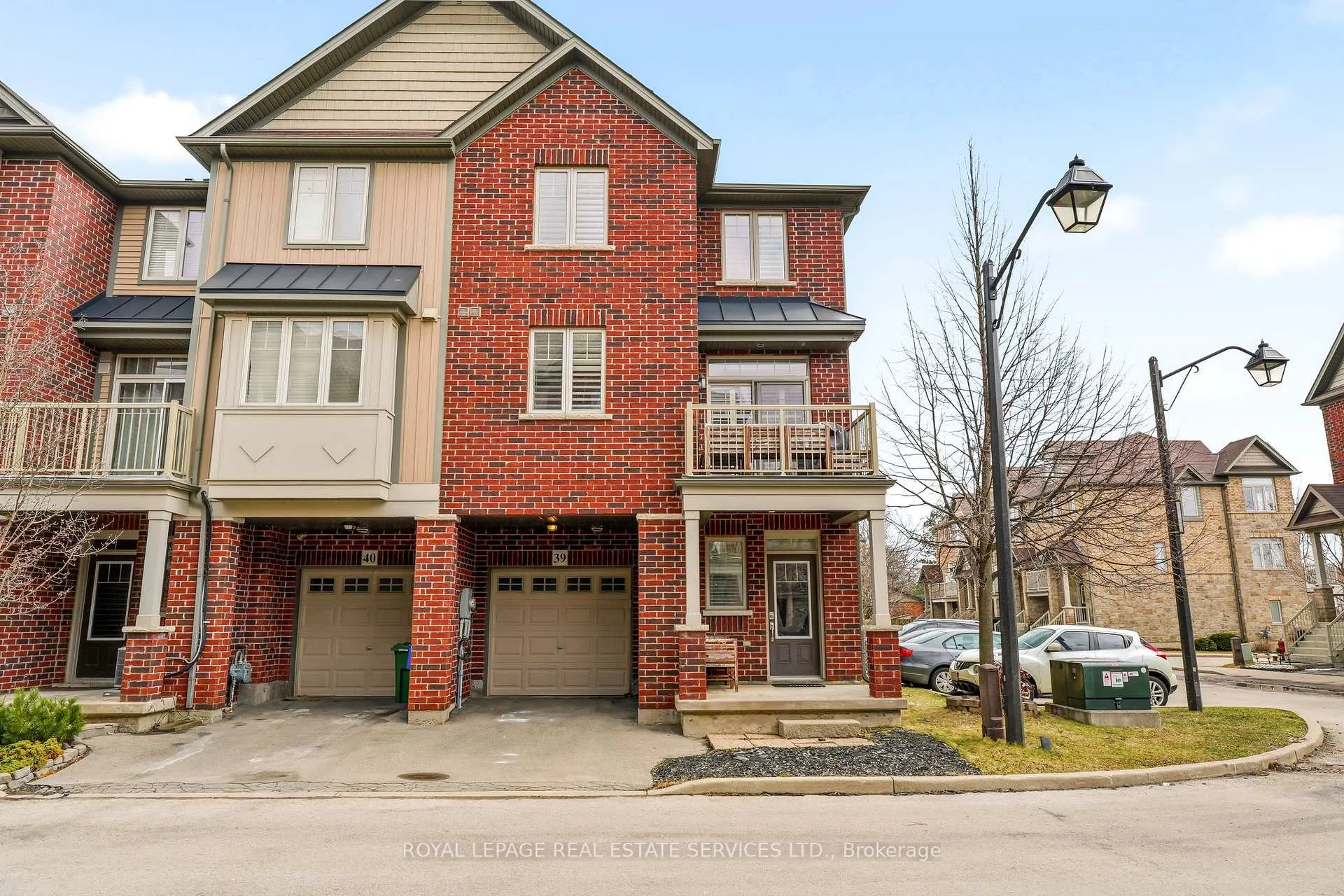 Photo 2 of Unit 39, 310 Fall Fair Way, Hamilton, Binbrook — HOMEH