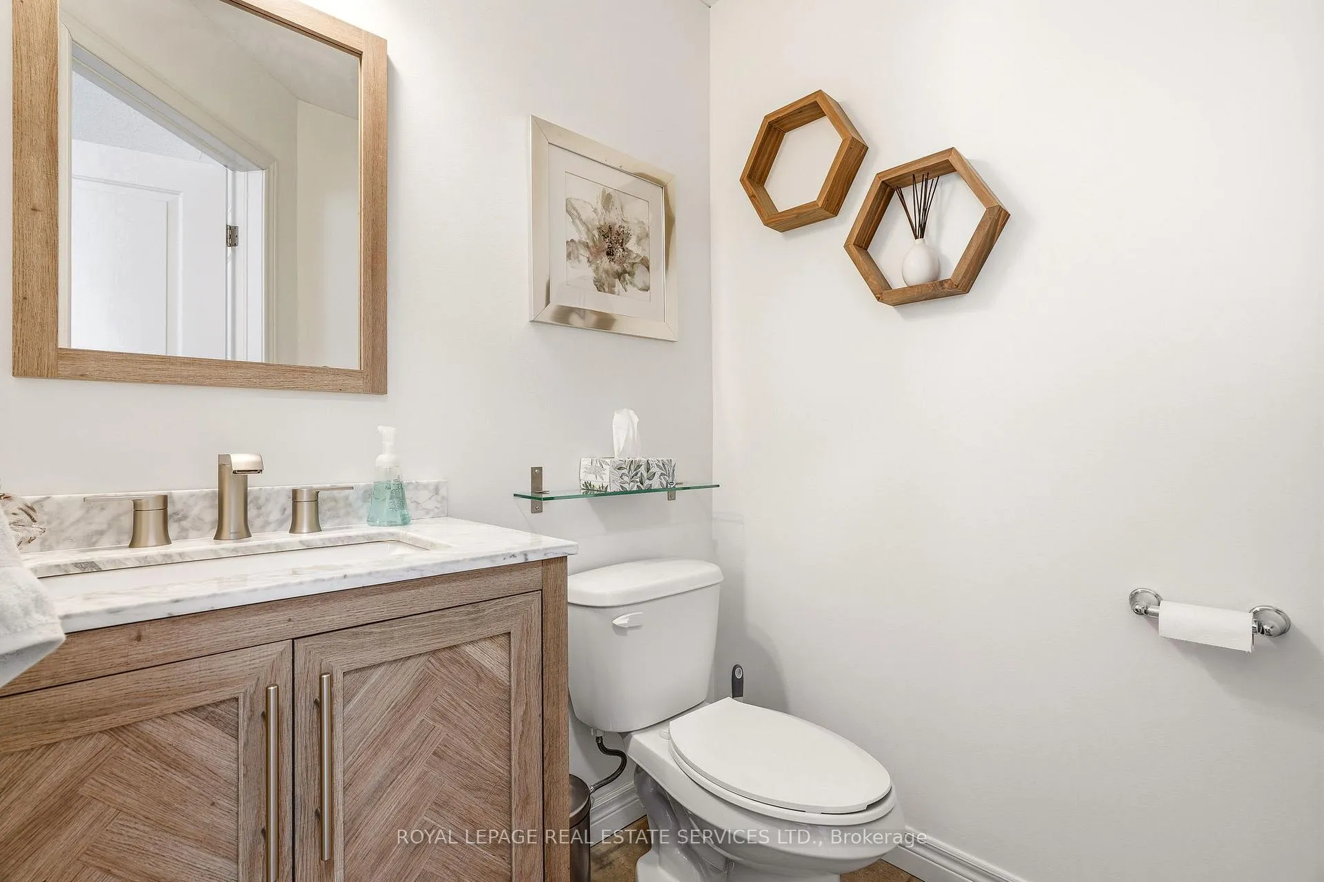 Photo 11 of Unit 39, 310 Fall Fair Way, Hamilton, Binbrook — HOMEH