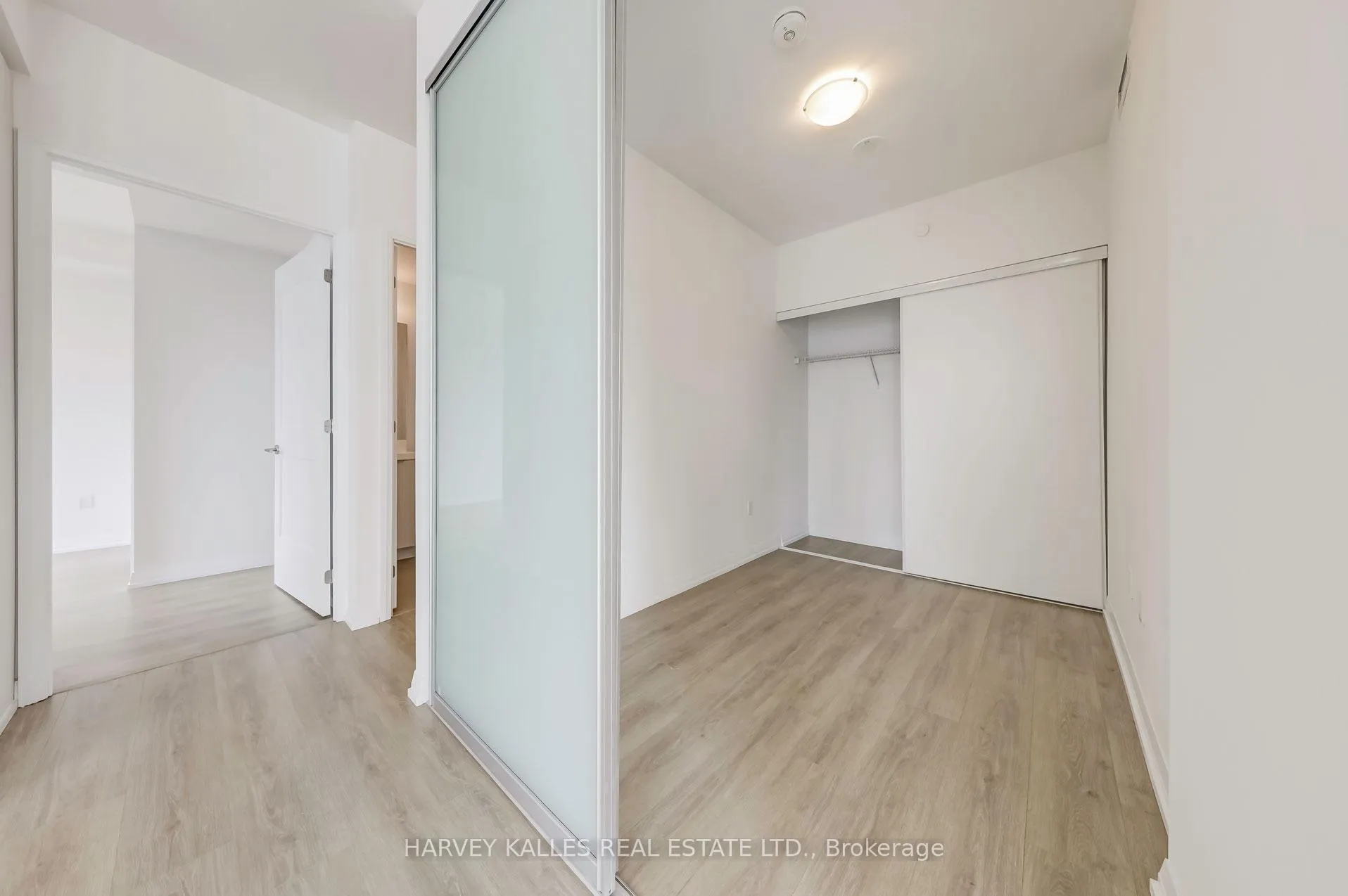 Photo 18 of Unit 2217, 50 Dunfield Avenue, Toronto, Mount Pleasant West — HOMEH