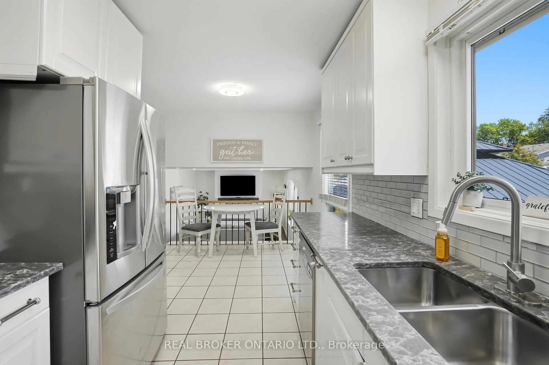 Photo 22 of 7 Fairington Crescent, St. Catharines, Lakeshore — HOMEH