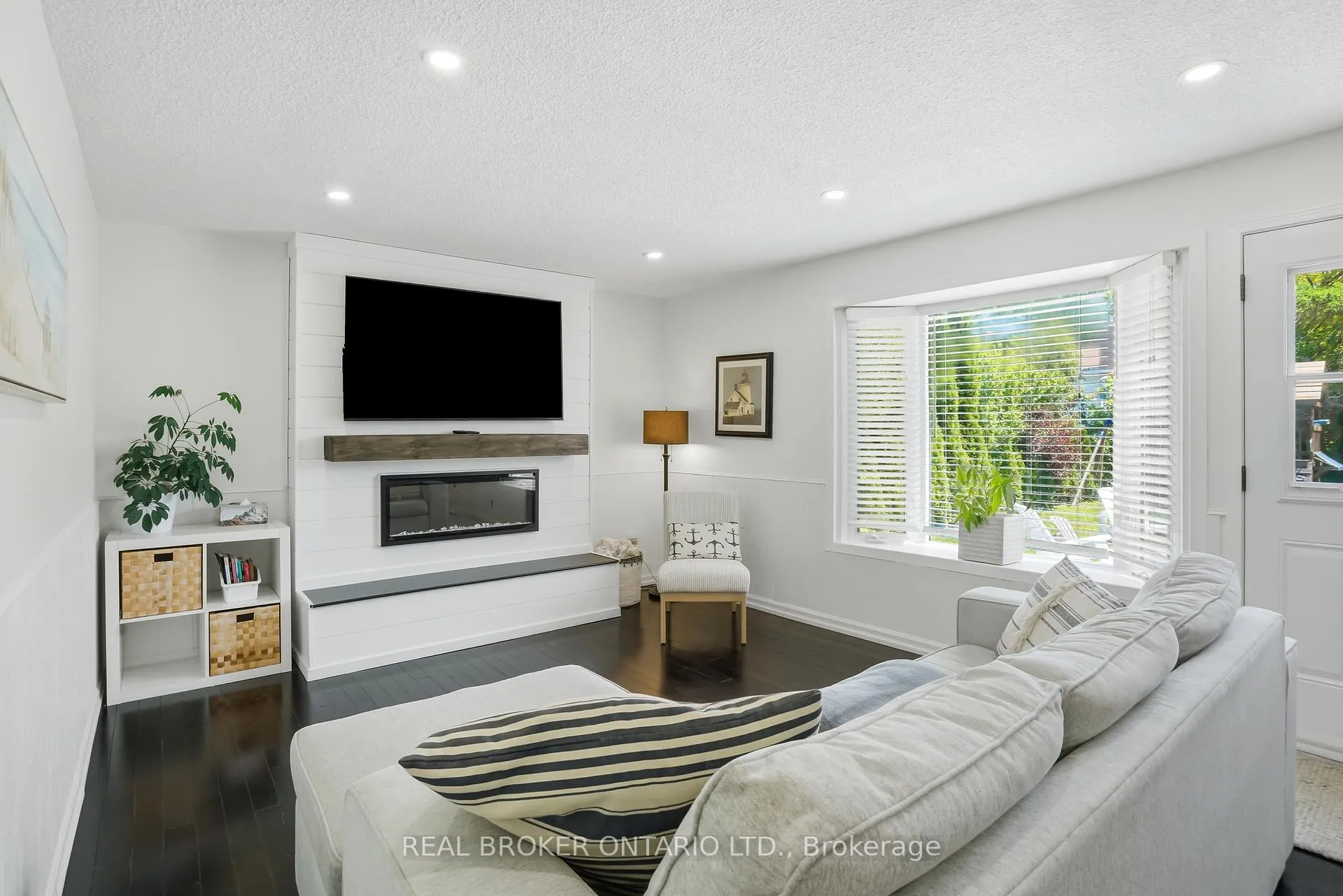 Photo 24 of 7 Fairington Crescent, St. Catharines, Lakeshore — HOMEH