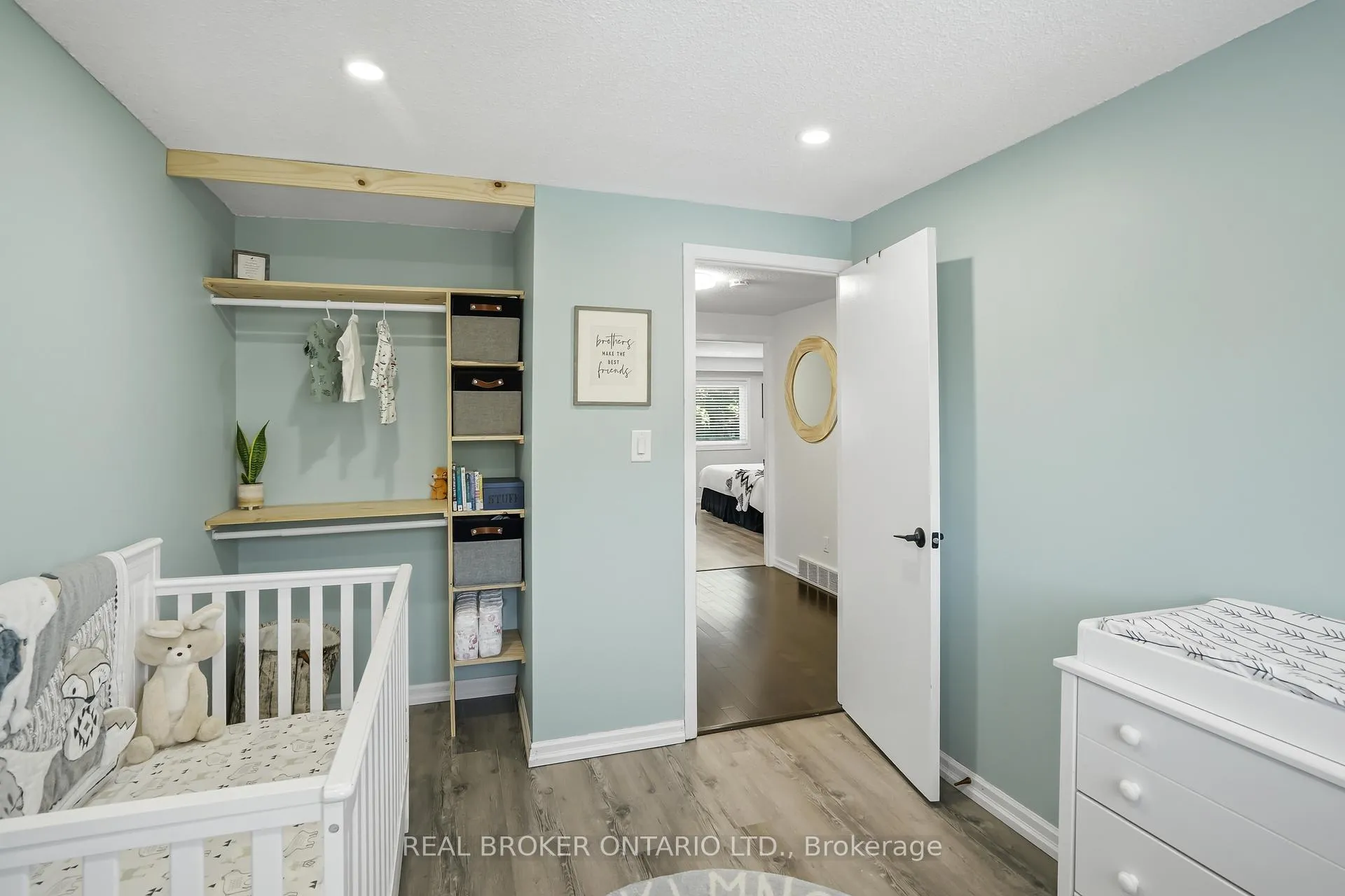 Photo 35 of 7 Fairington Crescent, St. Catharines, Lakeshore — HOMEH