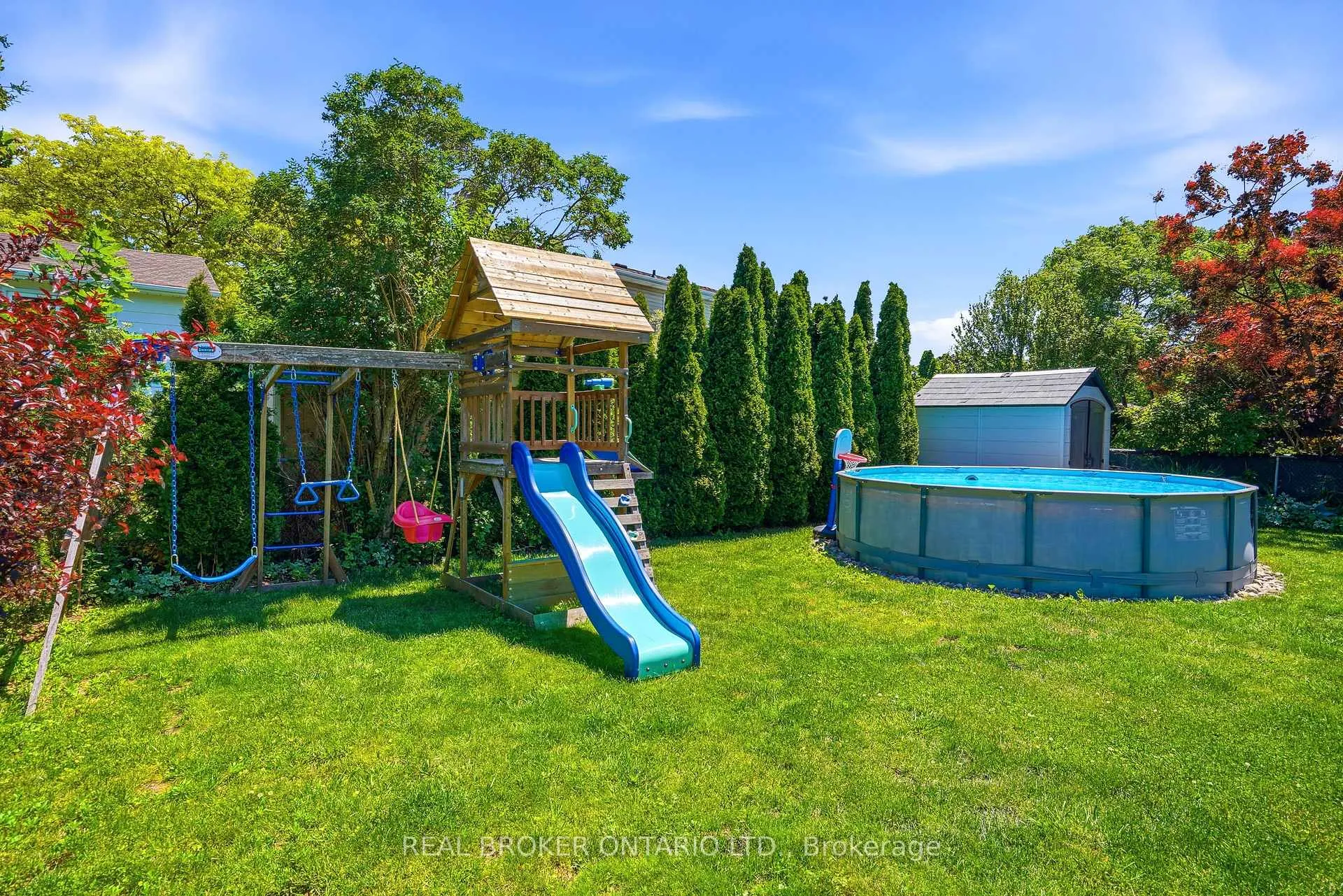 Photo 40 of 7 Fairington Crescent, St. Catharines, Lakeshore — HOMEH