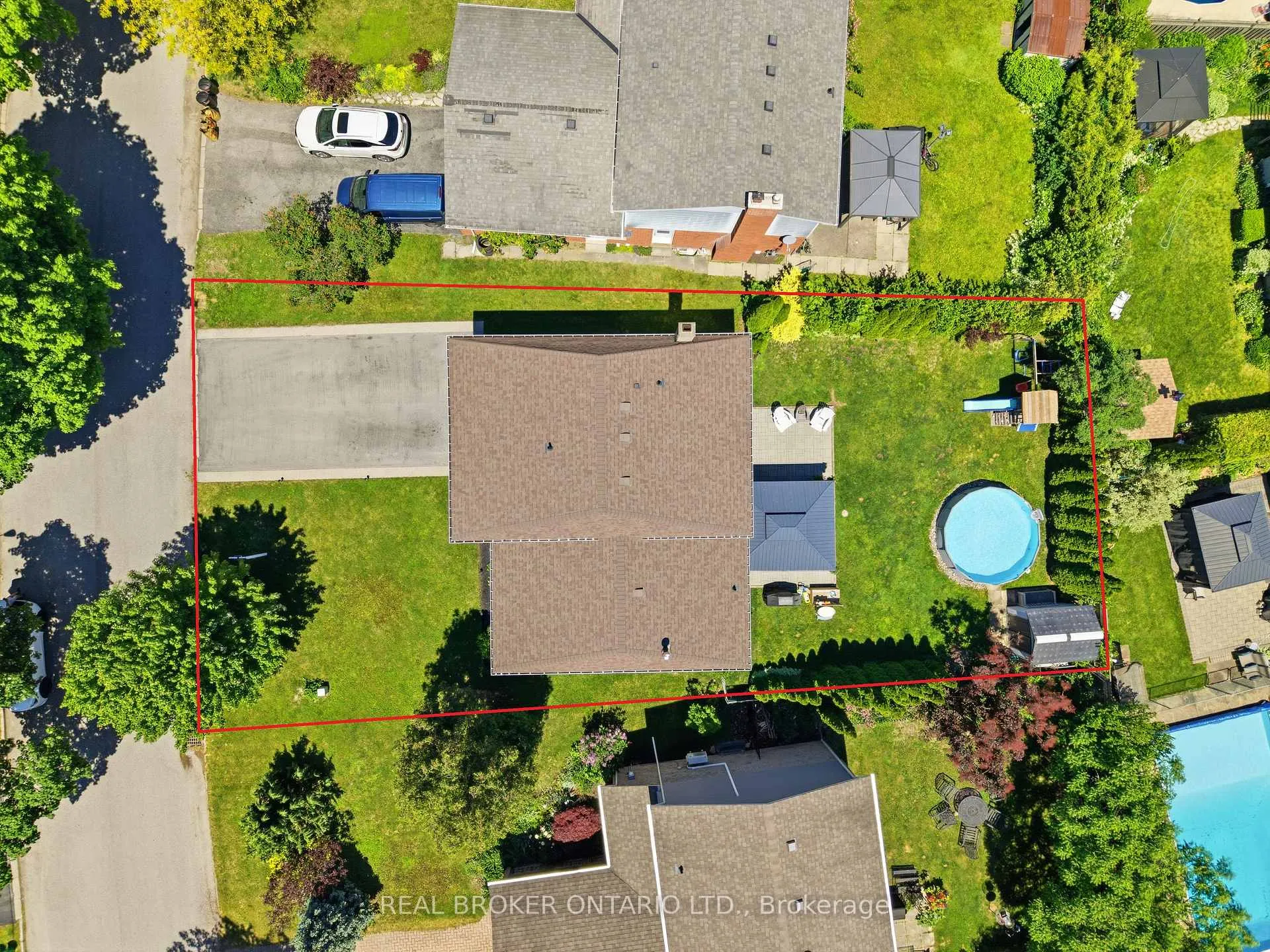 Photo 45 of 7 Fairington Crescent, St. Catharines, Lakeshore — HOMEH